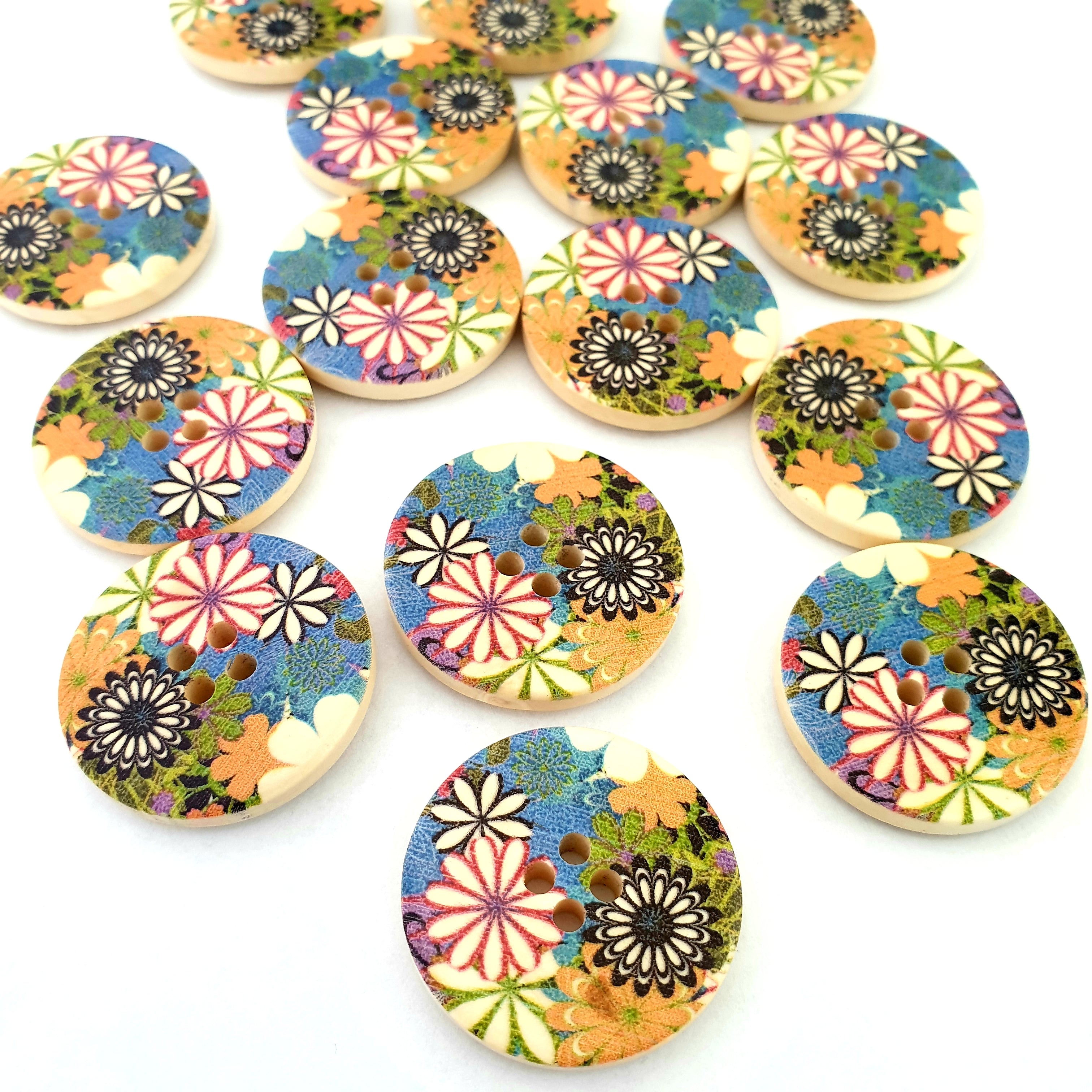 MajorCrafts 16pcs 30mm Multicoloured Flowers 4 Holes Large Wooden Sewing Buttons