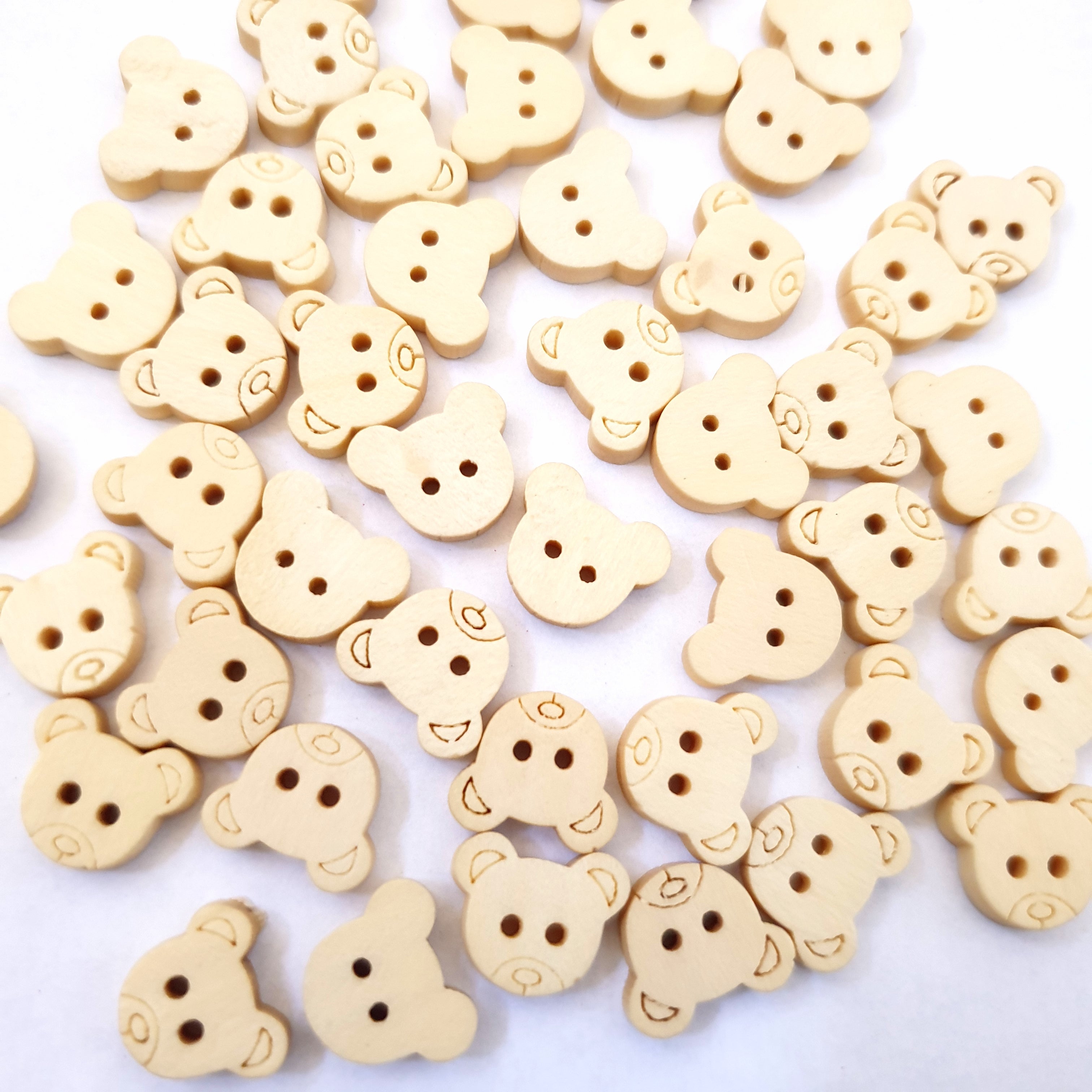 MajorCrafts 48pcs 13mm Teddy Bear Light Brown 2 Holes Small Sewing Wooden Buttons