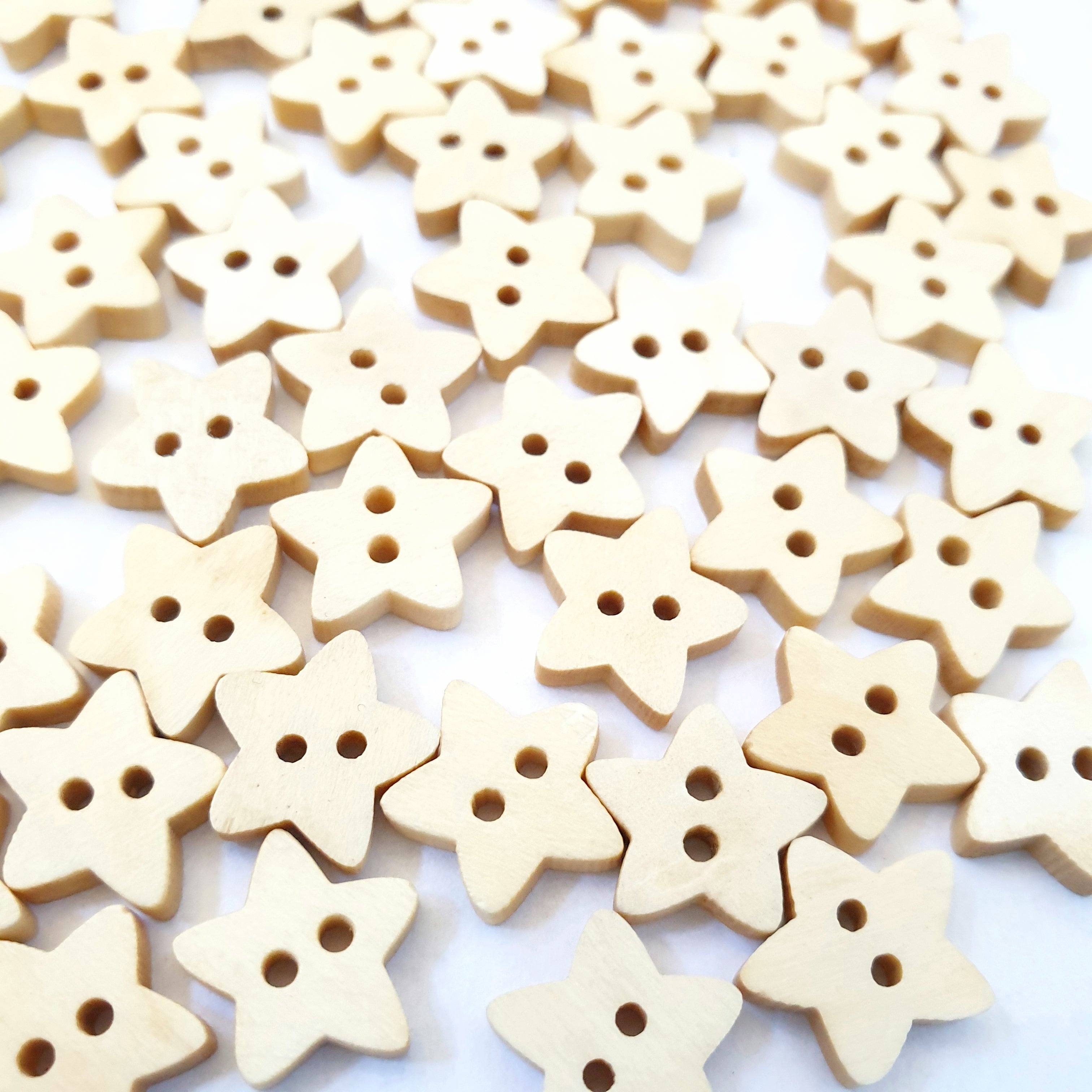MajorCrafts 60pcs 13mm Star Light Brown 2 Holes Small Sewing Wooden Buttons