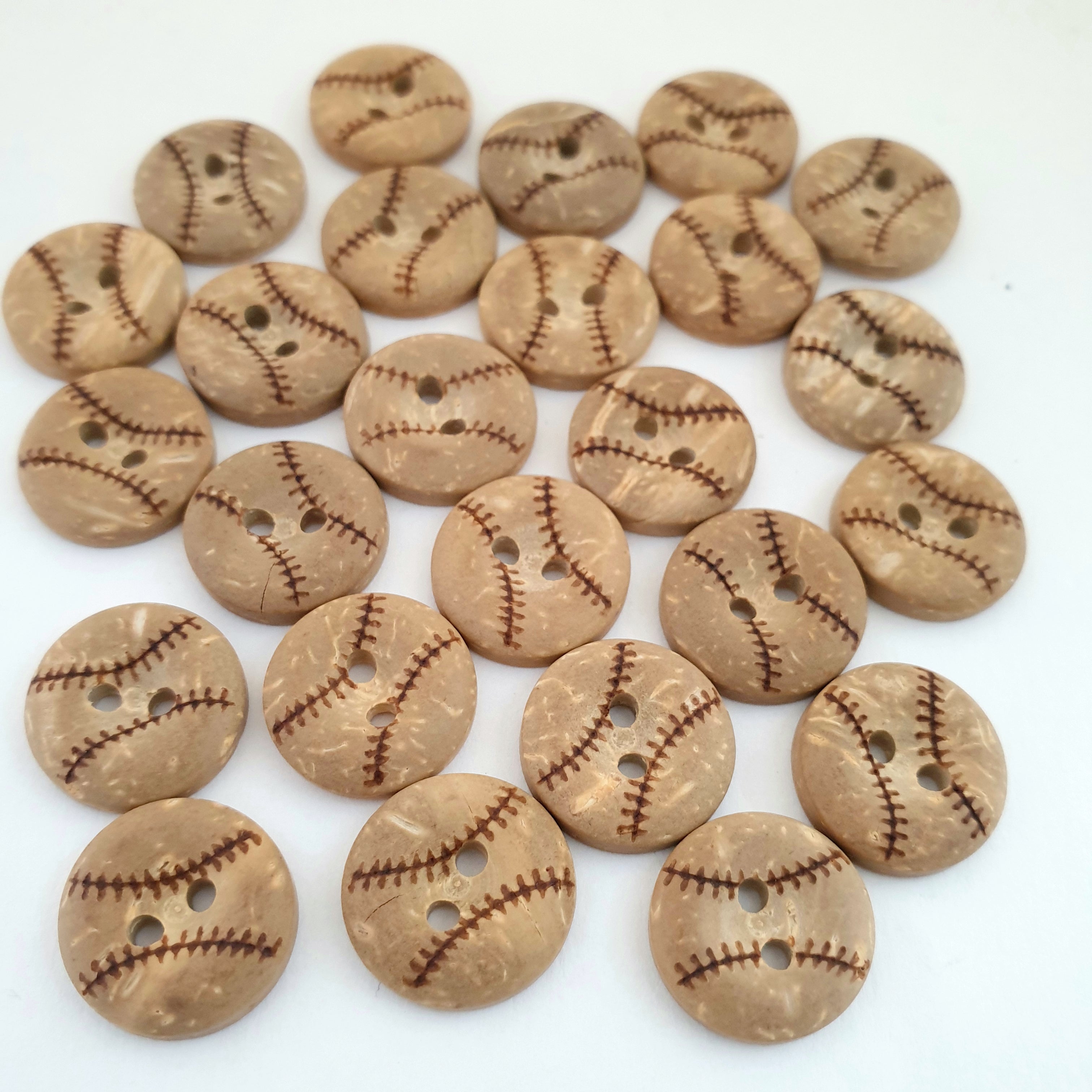 MajorCrafts 24pcs 15mm Brown Baseball Pattern 2 Holes Round Sewing Coconut Shell Buttons