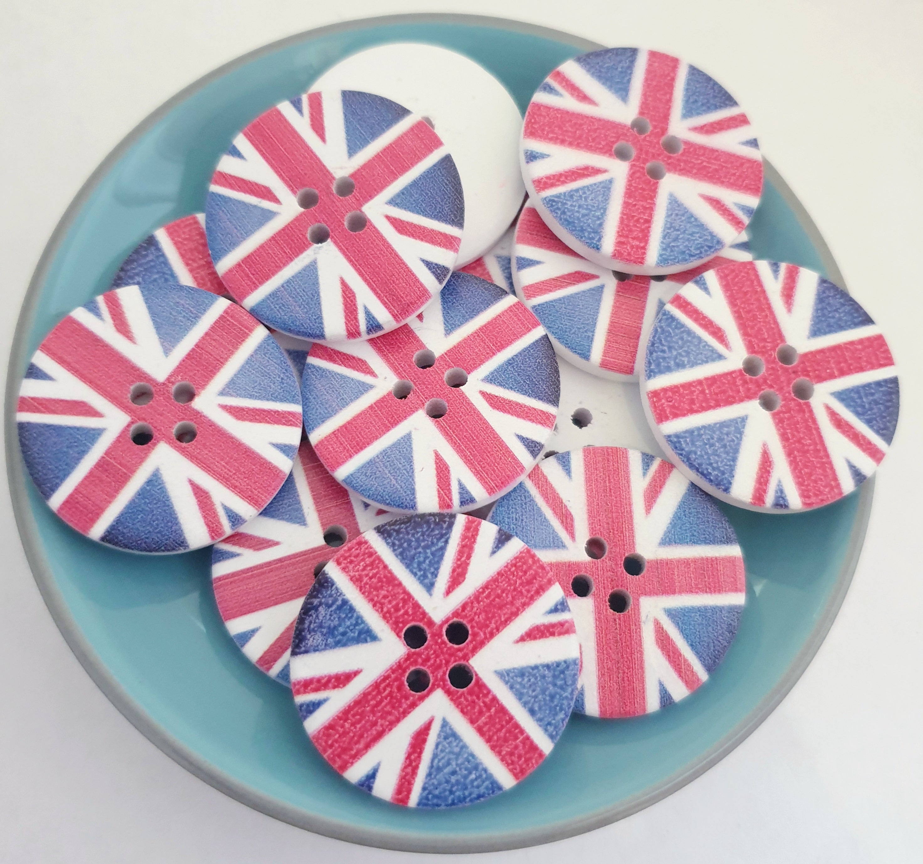 MajorCrafts 16pcs 30mm Union Jack British Flag Pattern 4 Holes Large Wood Sewing Buttons