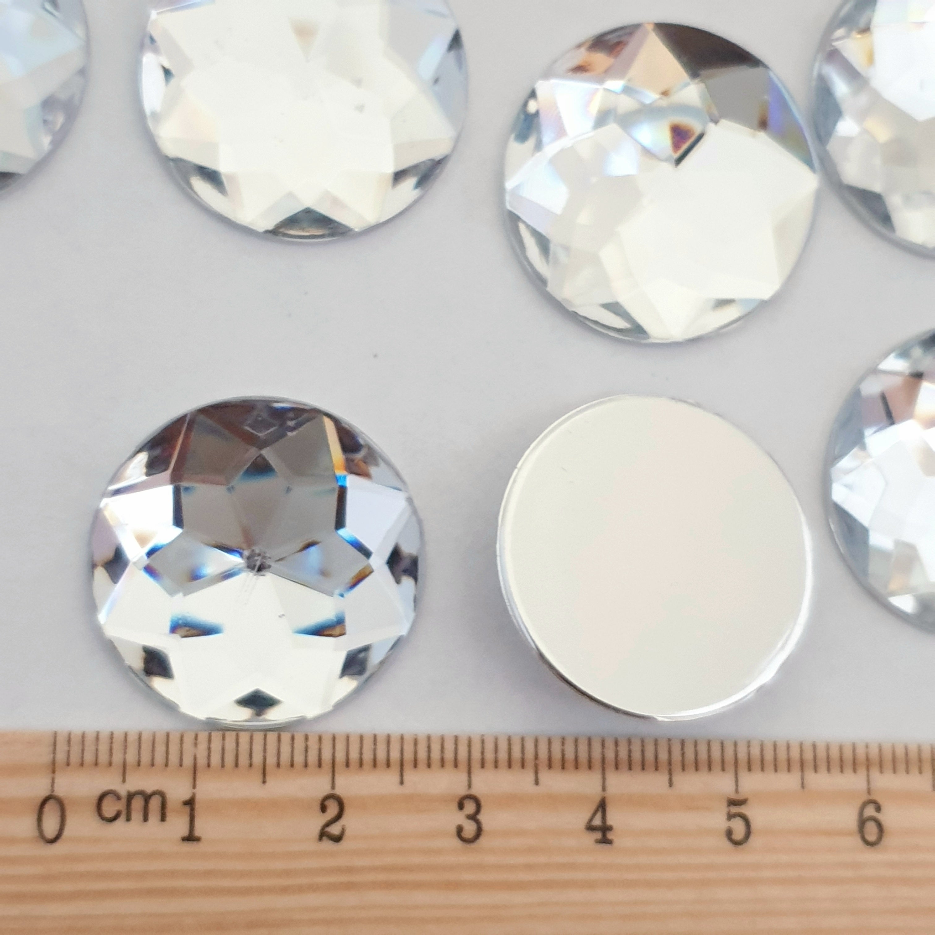 MajorCrafts 16pcs 25mm Crystal Clear Star Facets Flat Back Large Round Acrylic Rhinestones