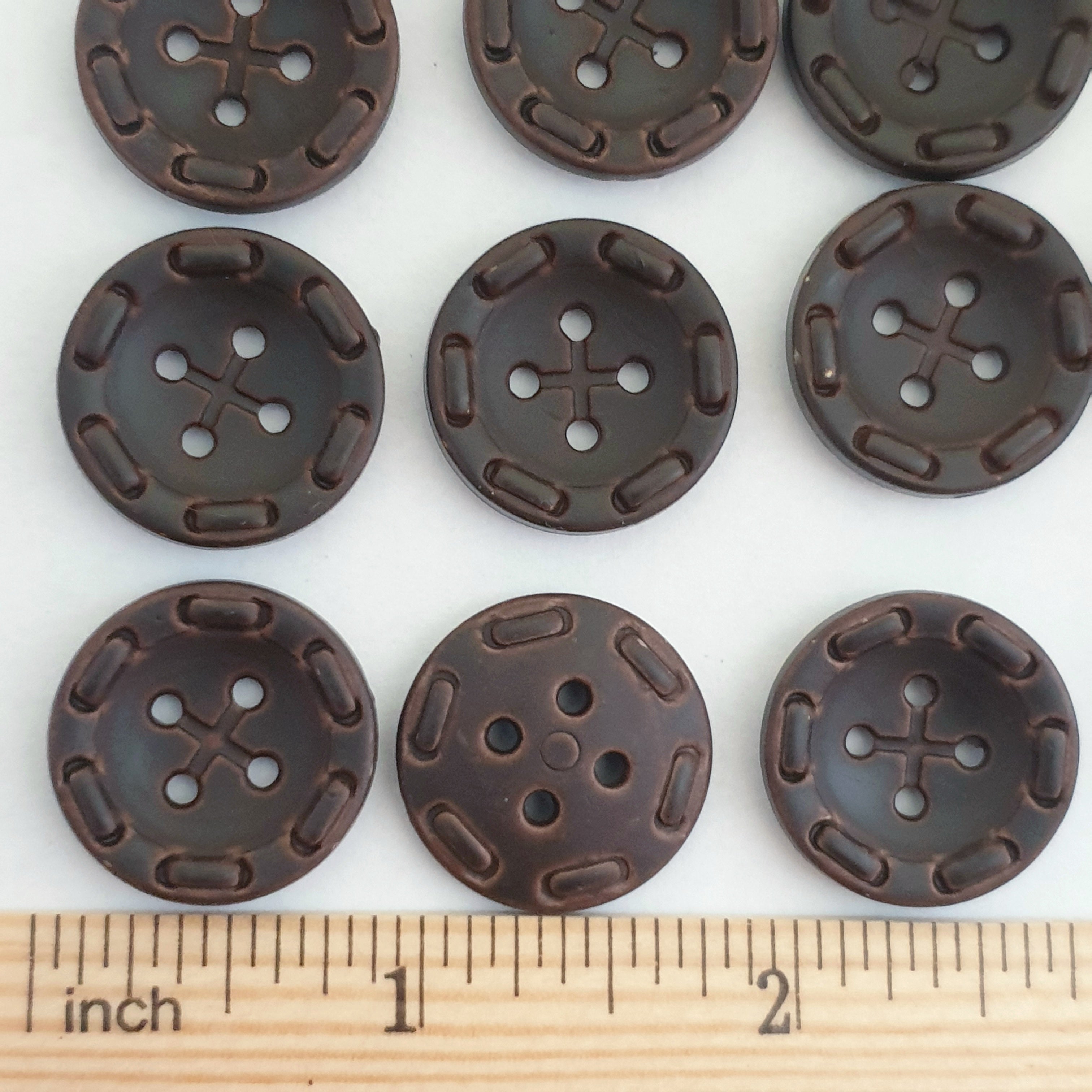 MajorCrafts 14pcs 22mm Dark Brown Stitch Pattern 4 Holes Round Resin Sewing Buttons