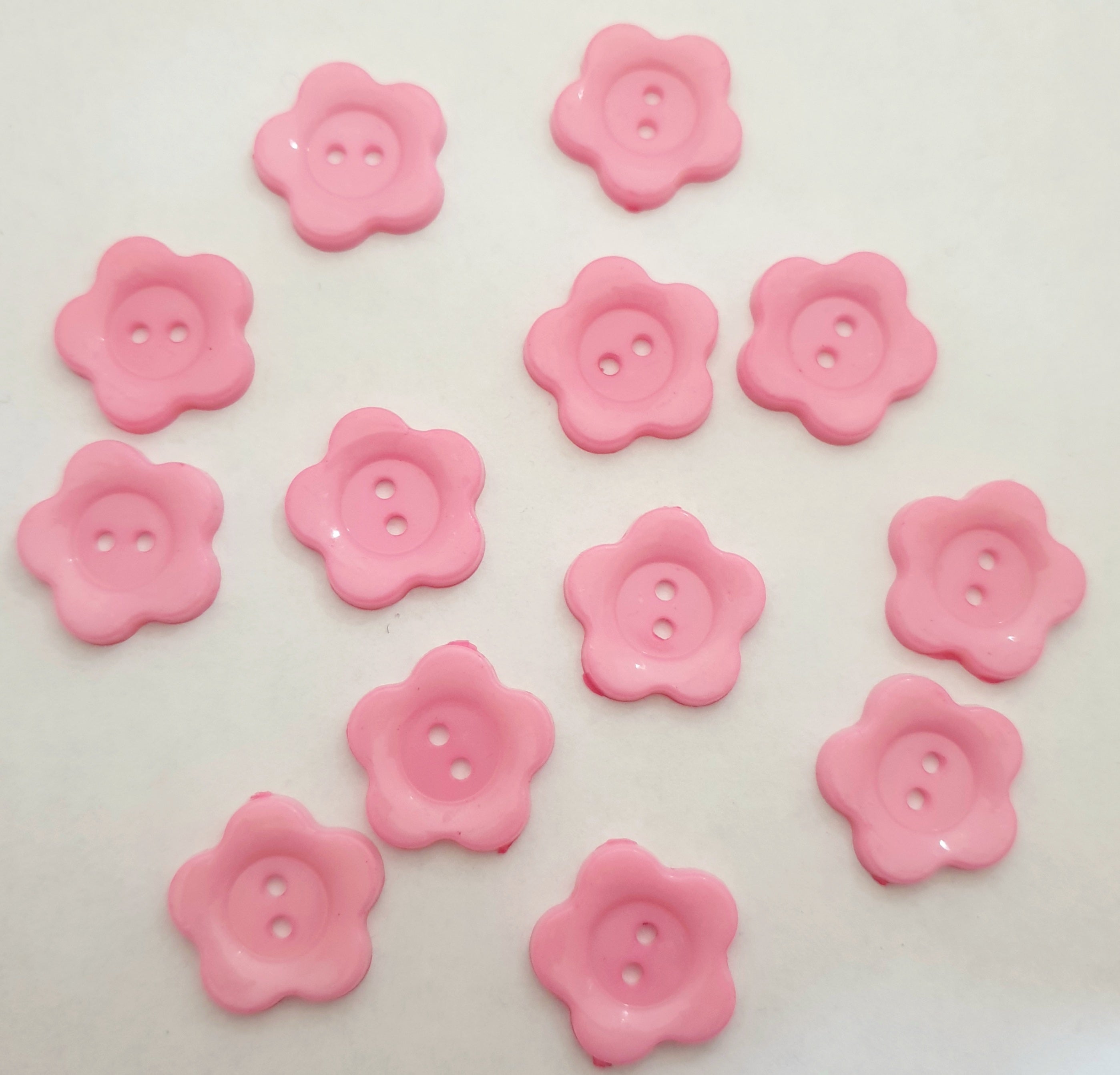 MajorCrafts 34pcs 22mm Light Pink Shaped 2 Holes Resin Sew-on Buttons