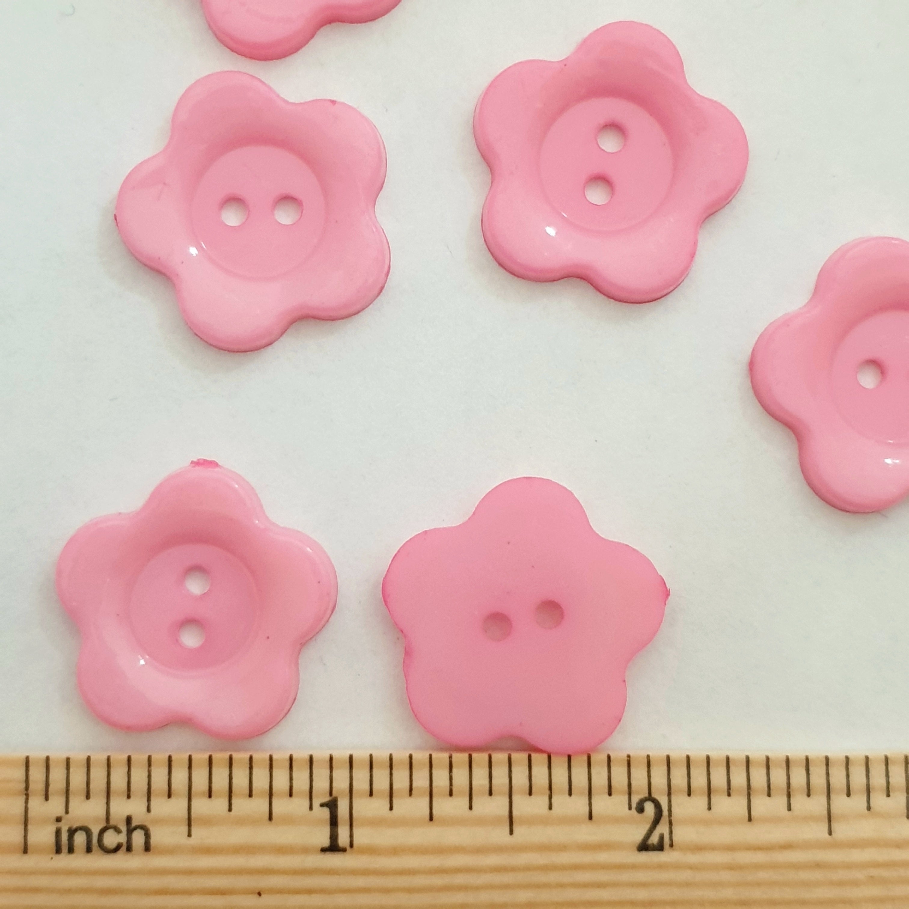 MajorCrafts 34pcs 22mm Light Pink Shaped 2 Holes Resin Sew-on Buttons