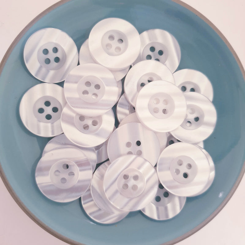 MajorCrafts 30pcs 20mm Clear White Pearlescent 4 Holes Round Resin Sewing Buttons