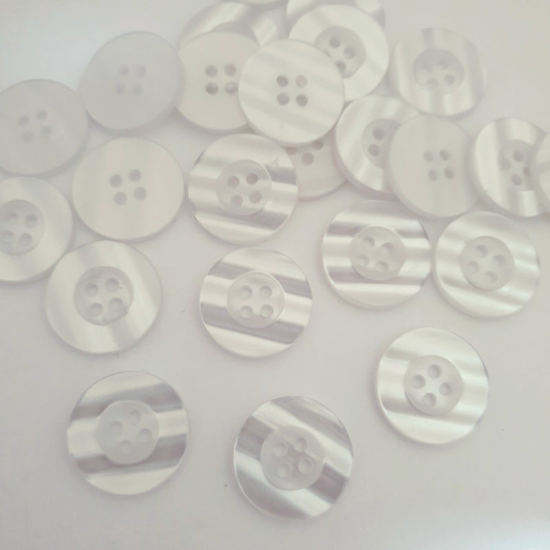 MajorCrafts 30pcs 20mm Clear White Pearlescent 4 Holes Round Resin Sewing Buttons