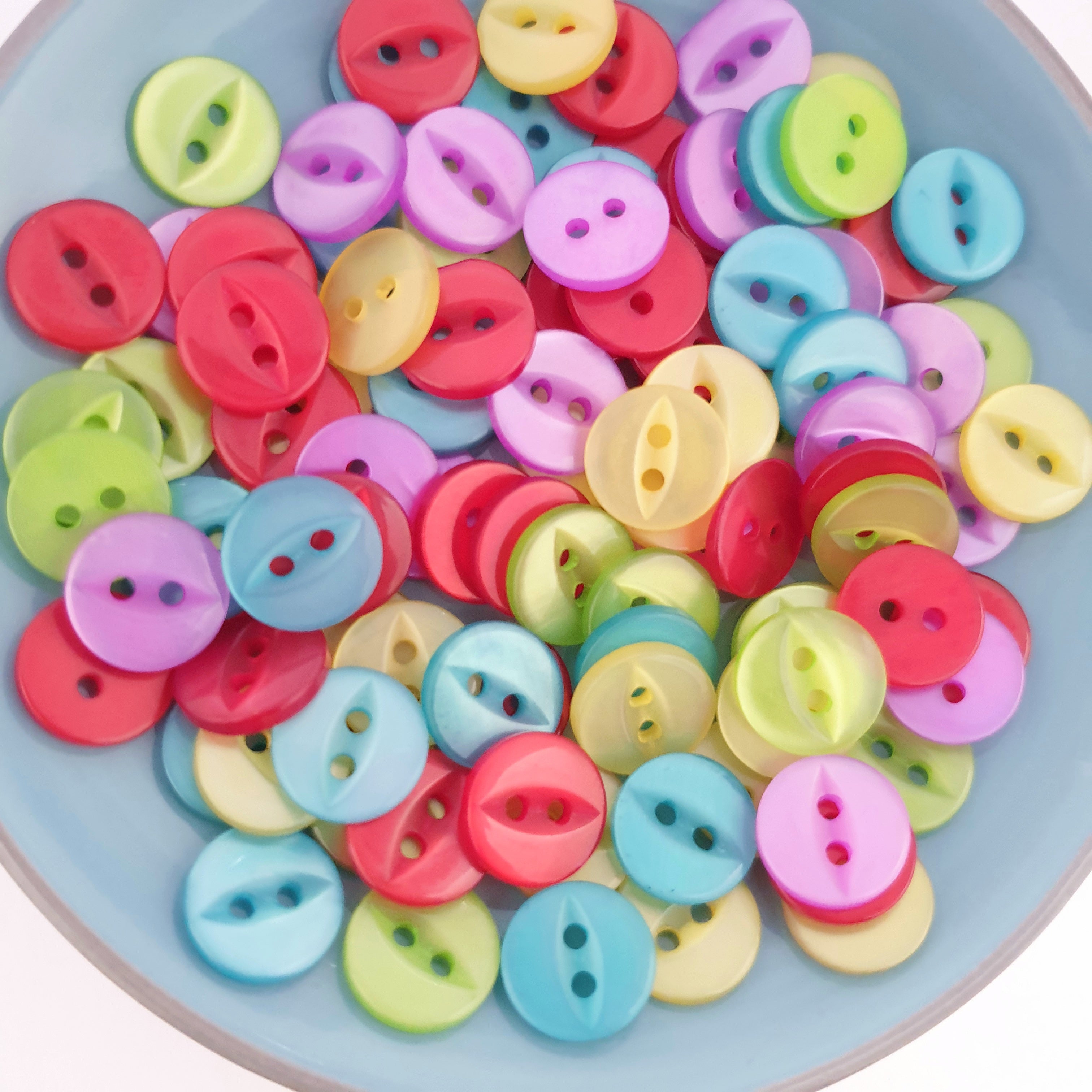 MajorCrafts 98pcs 11mm Mixed Colours Fish Eye 2 Holes Small Round Resin Sewing Buttons