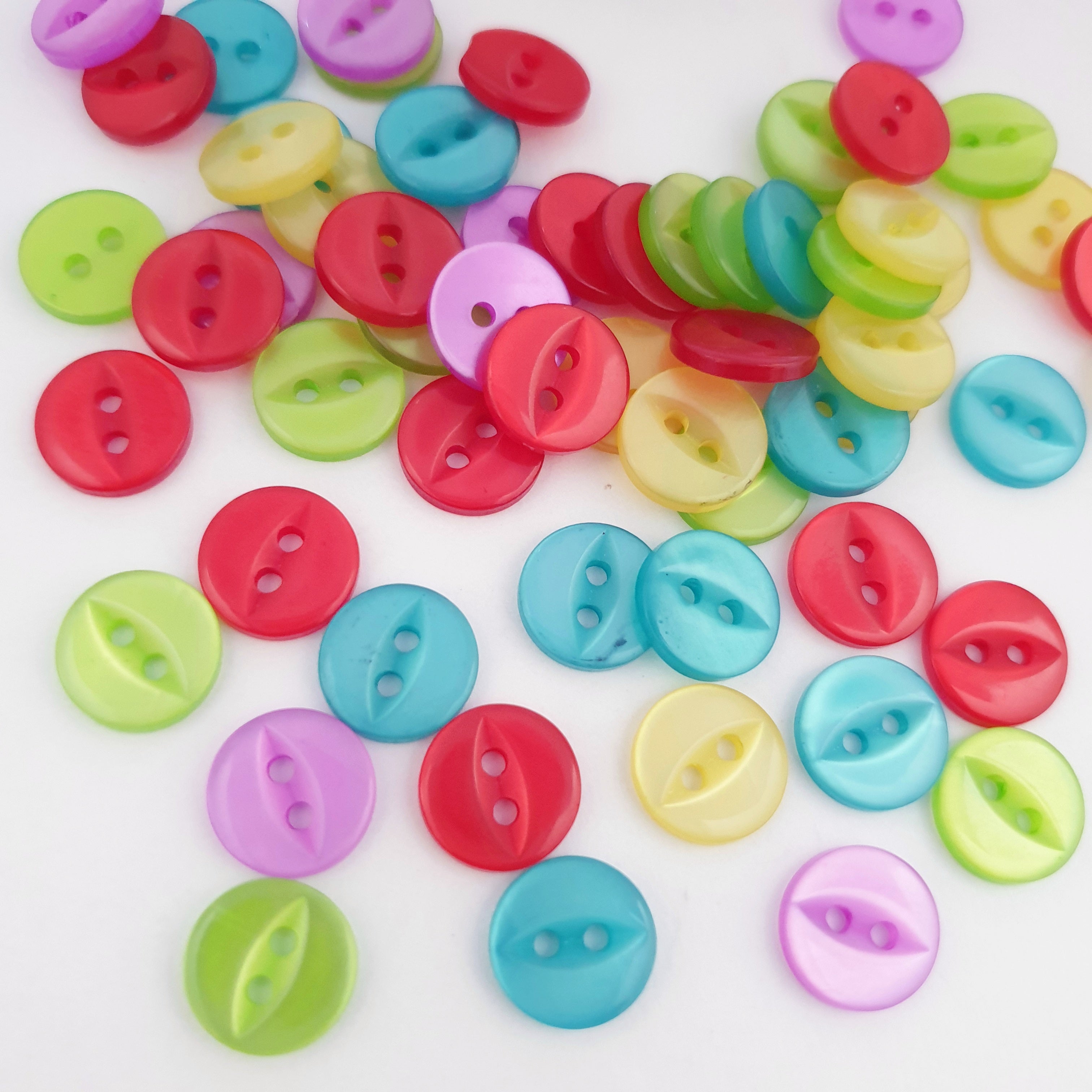 MajorCrafts 98pcs 11mm Mixed Colours Fish Eye 2 Holes Small Round Resin Sewing Buttons