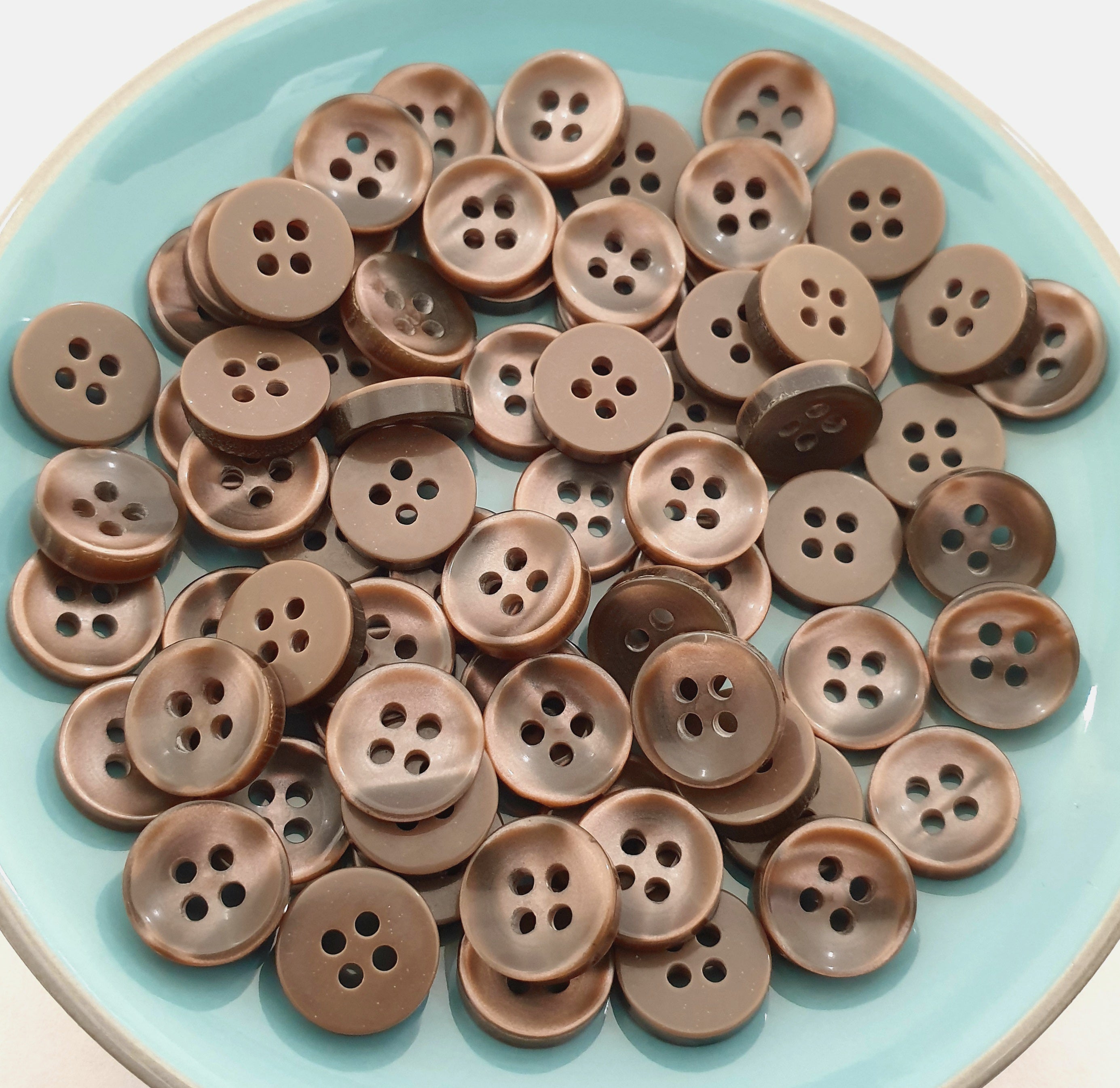 MajorCrafts 80pcs 11.5mm Deep Brown Pearlescent 4 Holes High-Grade Round Resin Small Sewing Buttons