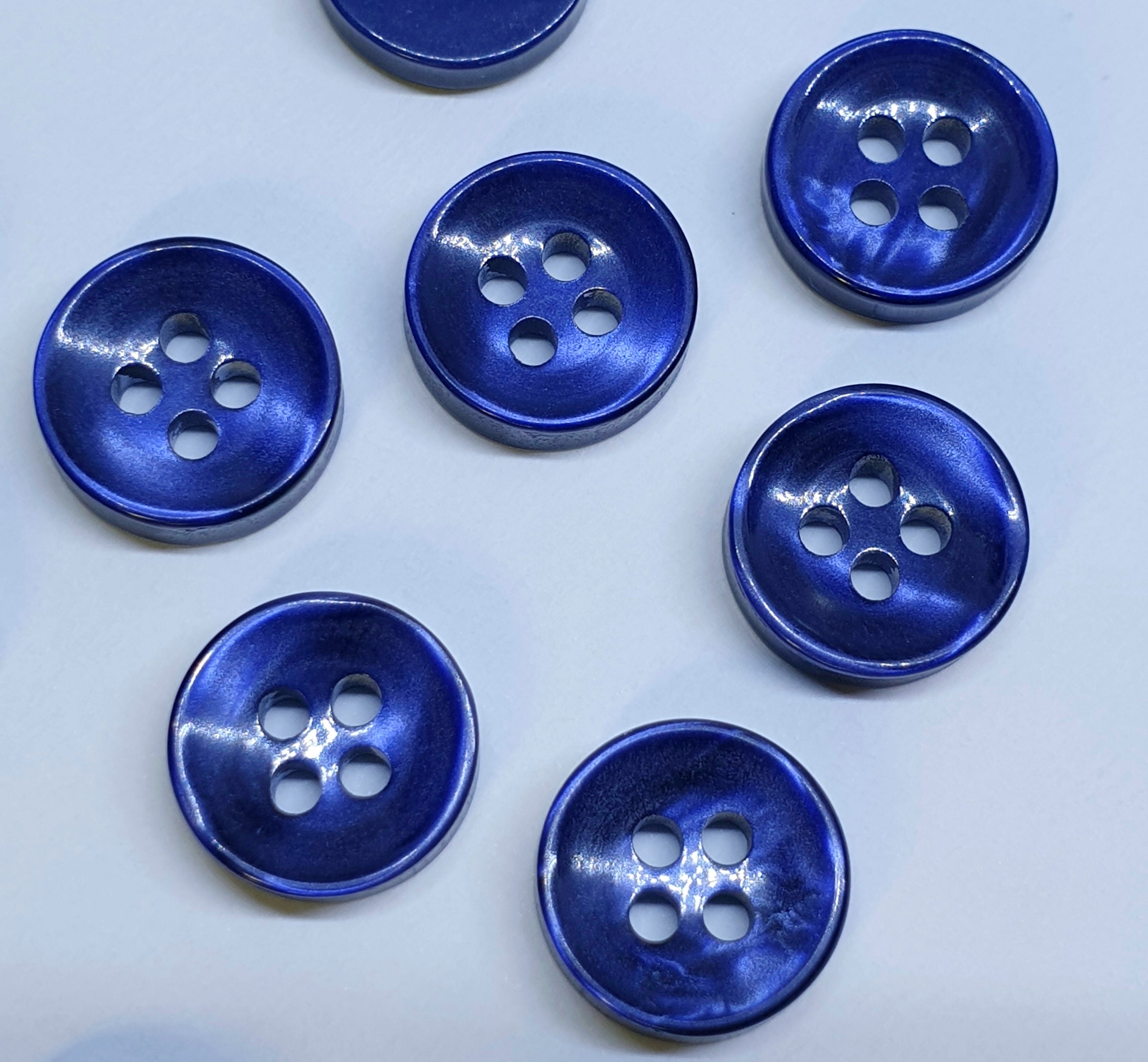MajorCrafts 80pcs 11.5mm Navy Blue Pearlescent 4 Holes High-Grade Round Resin Small Sewing Buttons