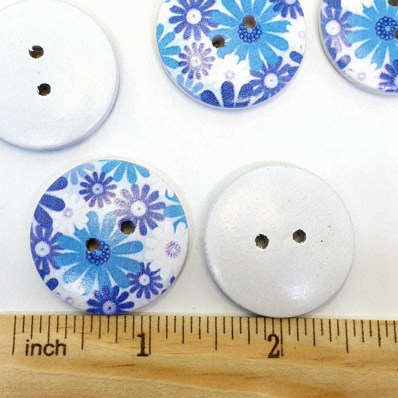 MajorCrafts 16pcs 30mm White & Blue Daisy Flower Pattern 2 Holes Large Wooden Sewing Buttons