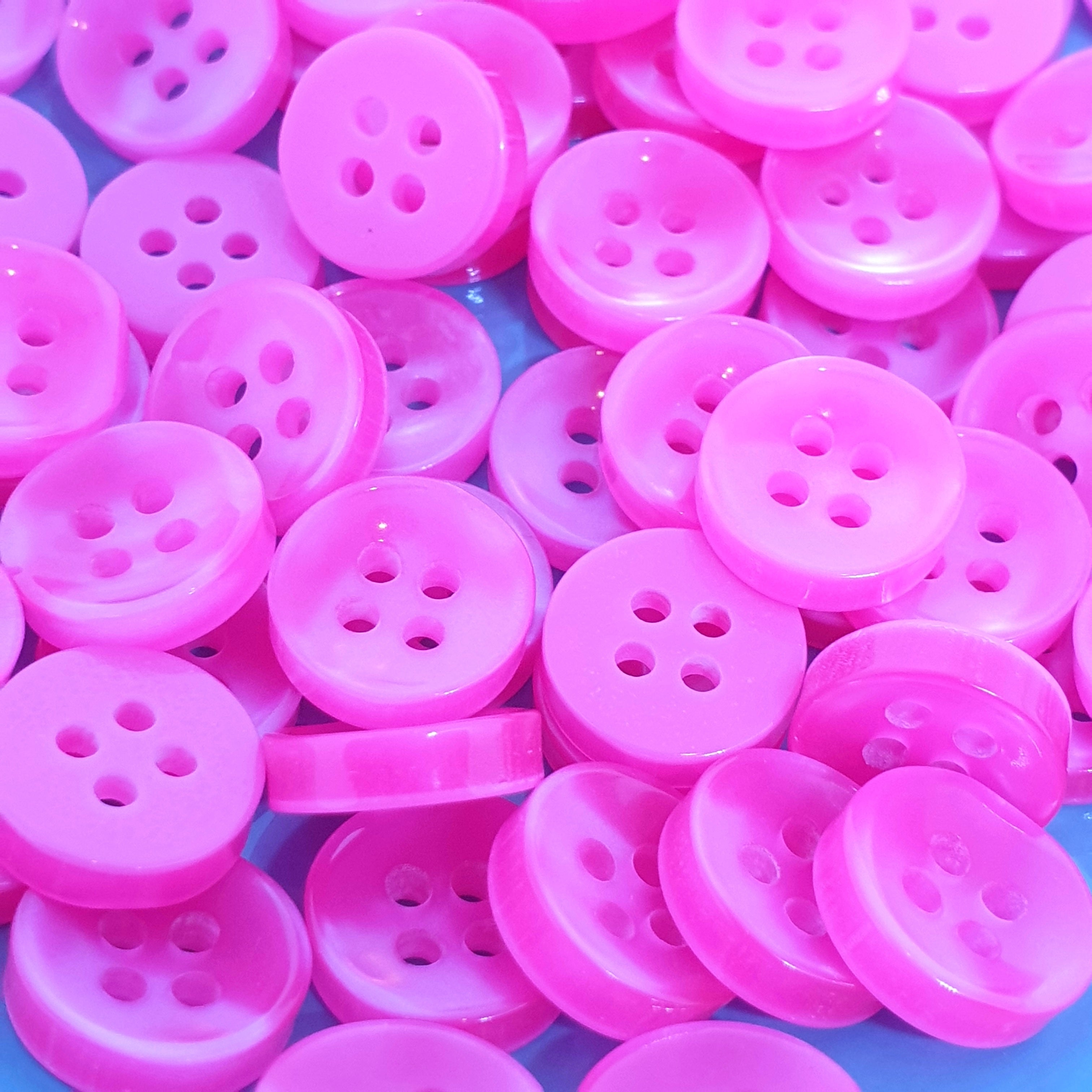 MajorCrafts 80pcs 11.5mm Bright Pink Pearlescent 4 Holes High-Grade Round Resin Small Sewing Buttons