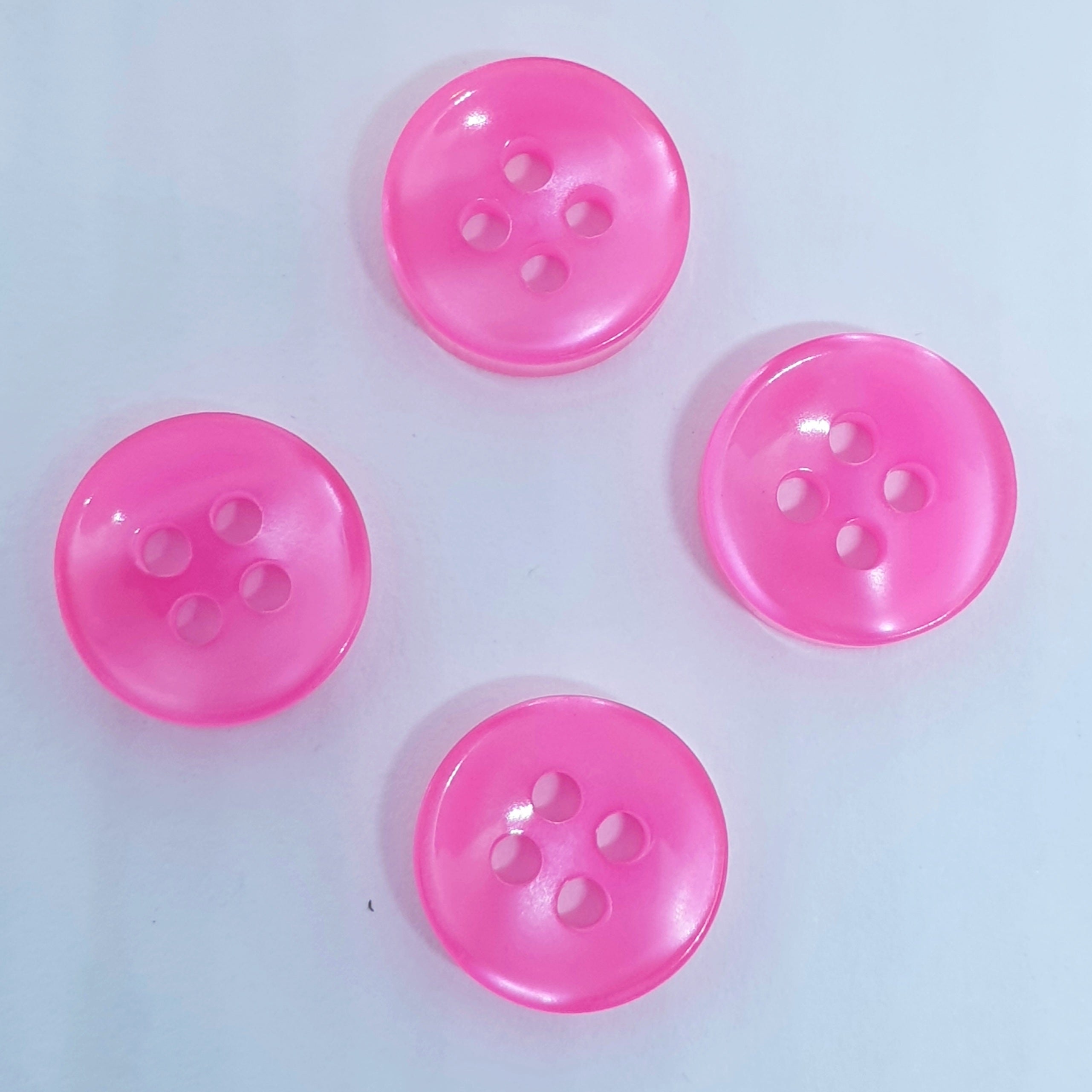MajorCrafts 80pcs 11.5mm Bright Pink Pearlescent 4 Holes High-Grade Round Resin Small Sewing Buttons