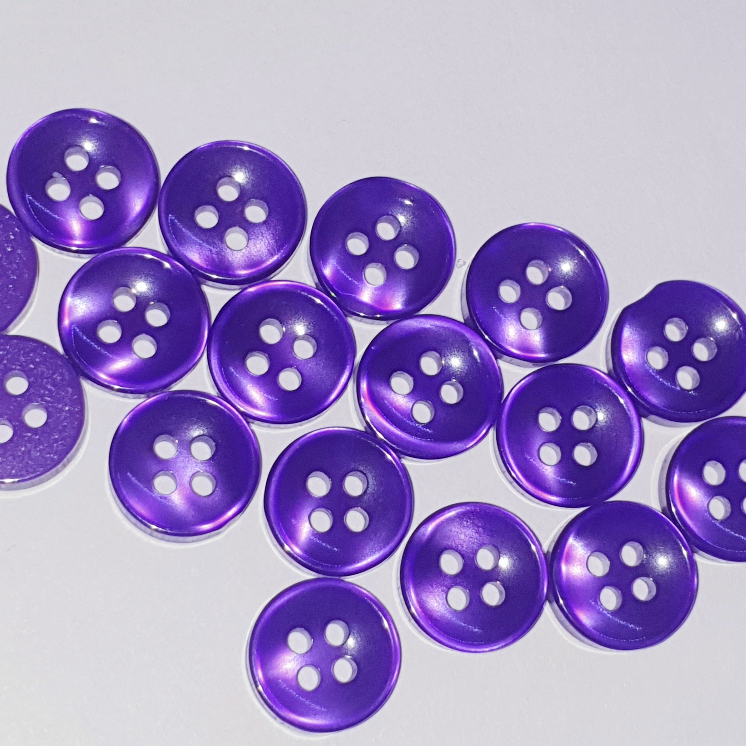 MajorCrafts 80pcs 11.5mm Dark Purple Pearlescent 4 Holes High-Grade Round Resin Small Sewing Buttons