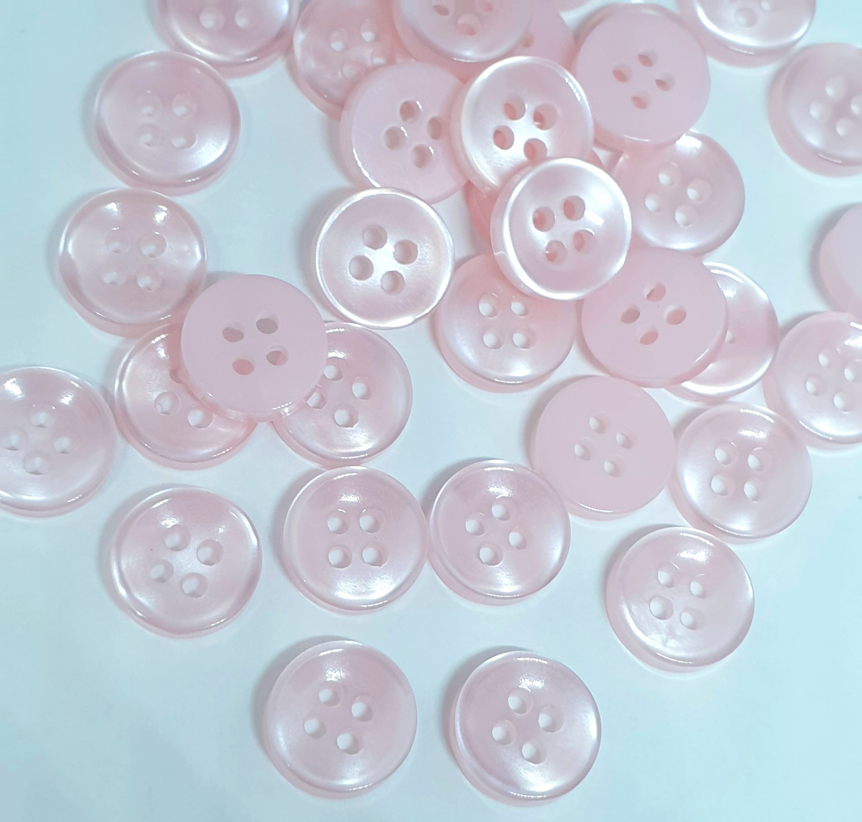 MajorCrafts 80pcs 11.5mm Light Pink Pearlescent 4 Holes High-Grade Round Resin Small Sewing Buttons