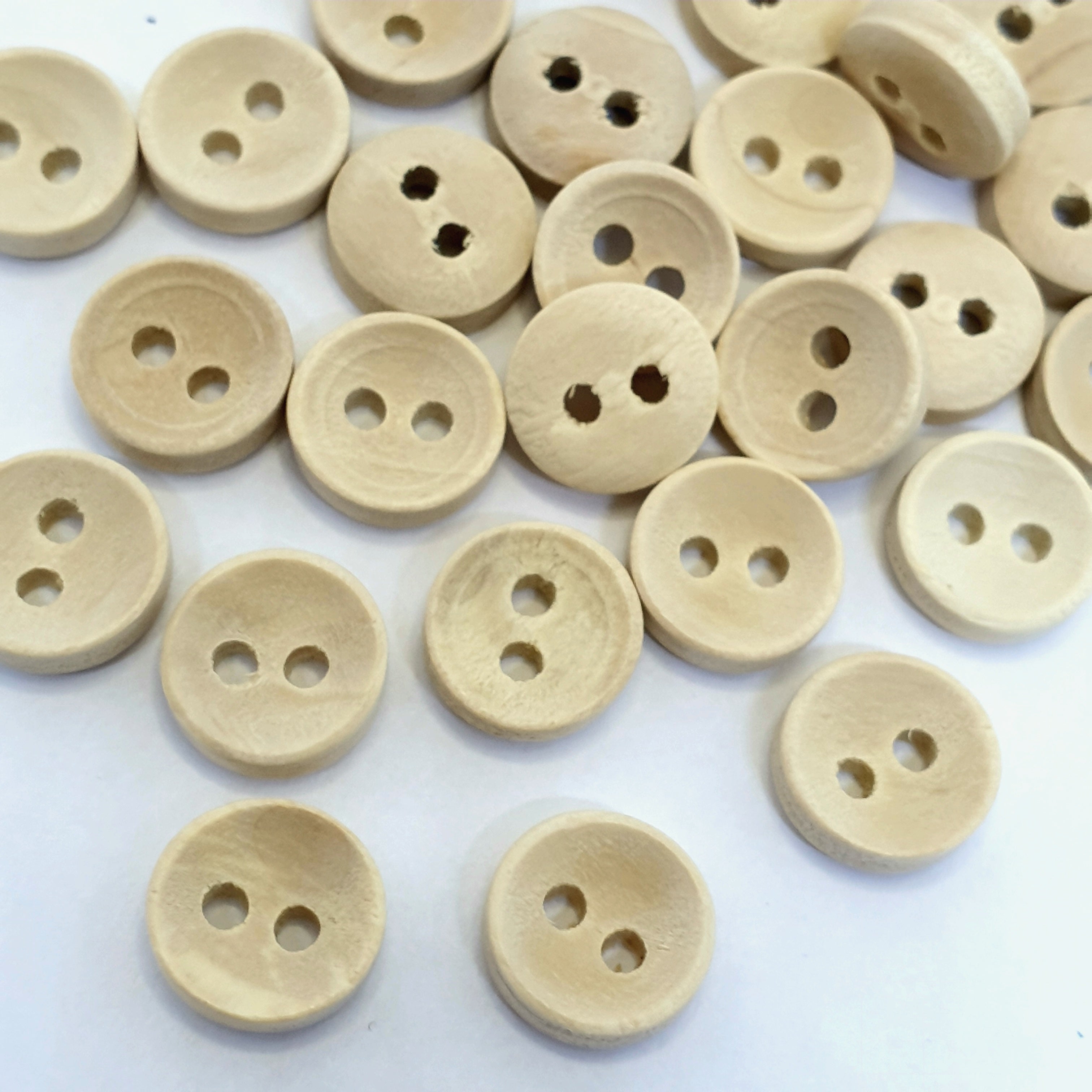 MajorCrafts 48pcs 10mm Light Brown Plain Round 2 Holes Small Wooden Sewing Buttons