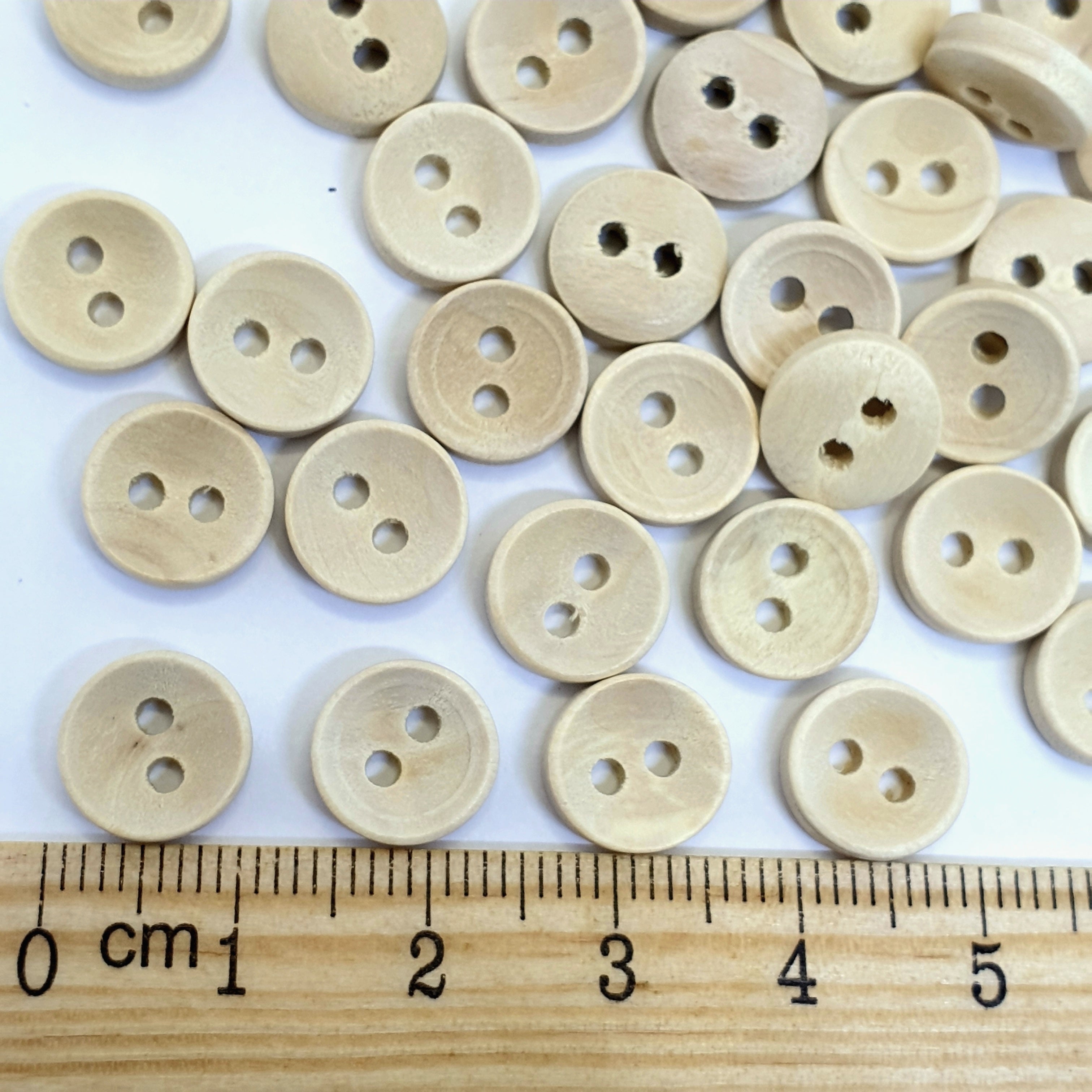MajorCrafts 48pcs 10mm Light Brown Plain Round 2 Holes Small Wooden Sewing Buttons
