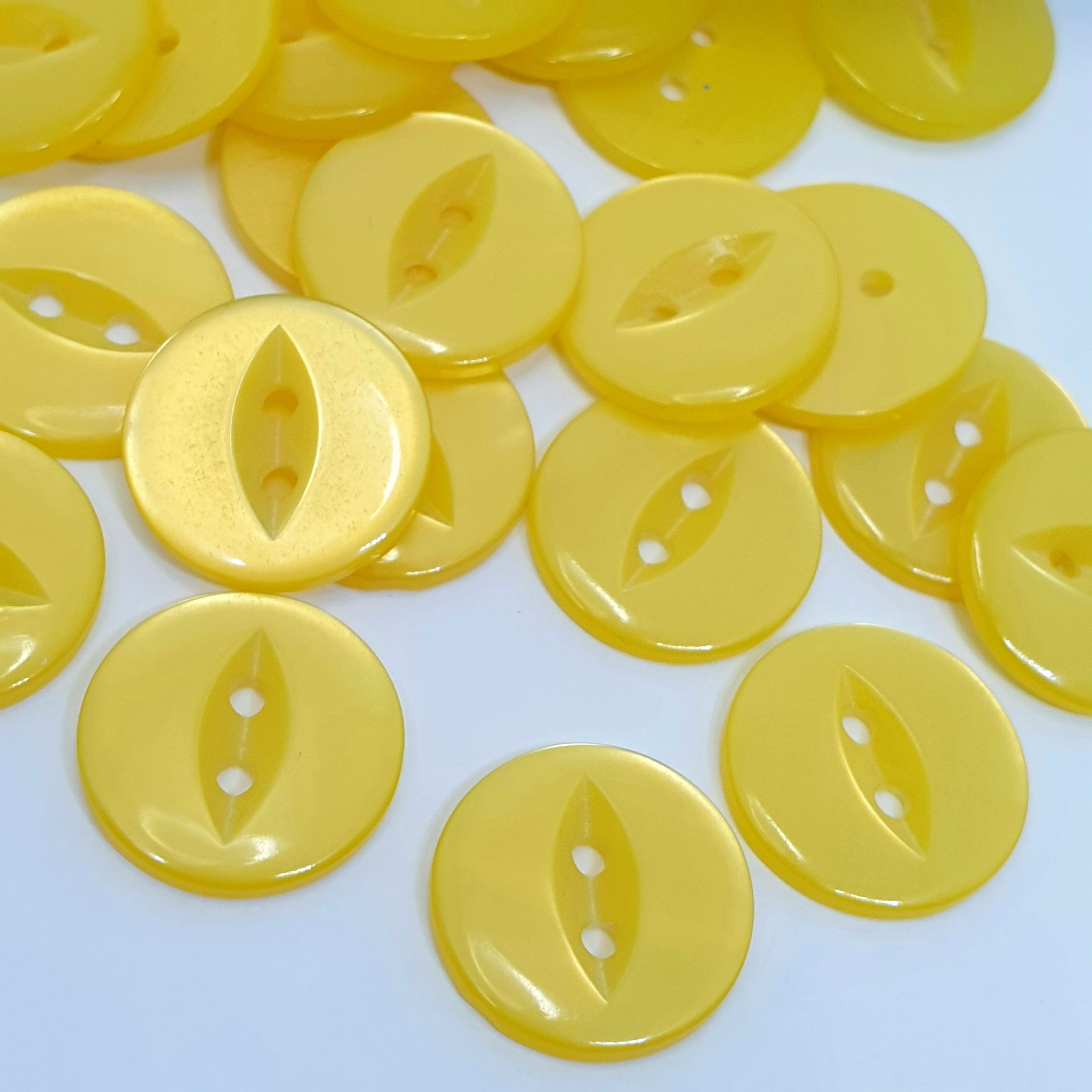 MajorCrafts 40pcs 19mm Yellow Fish Eye 2 Holes Round Acrylic Sewing Buttons