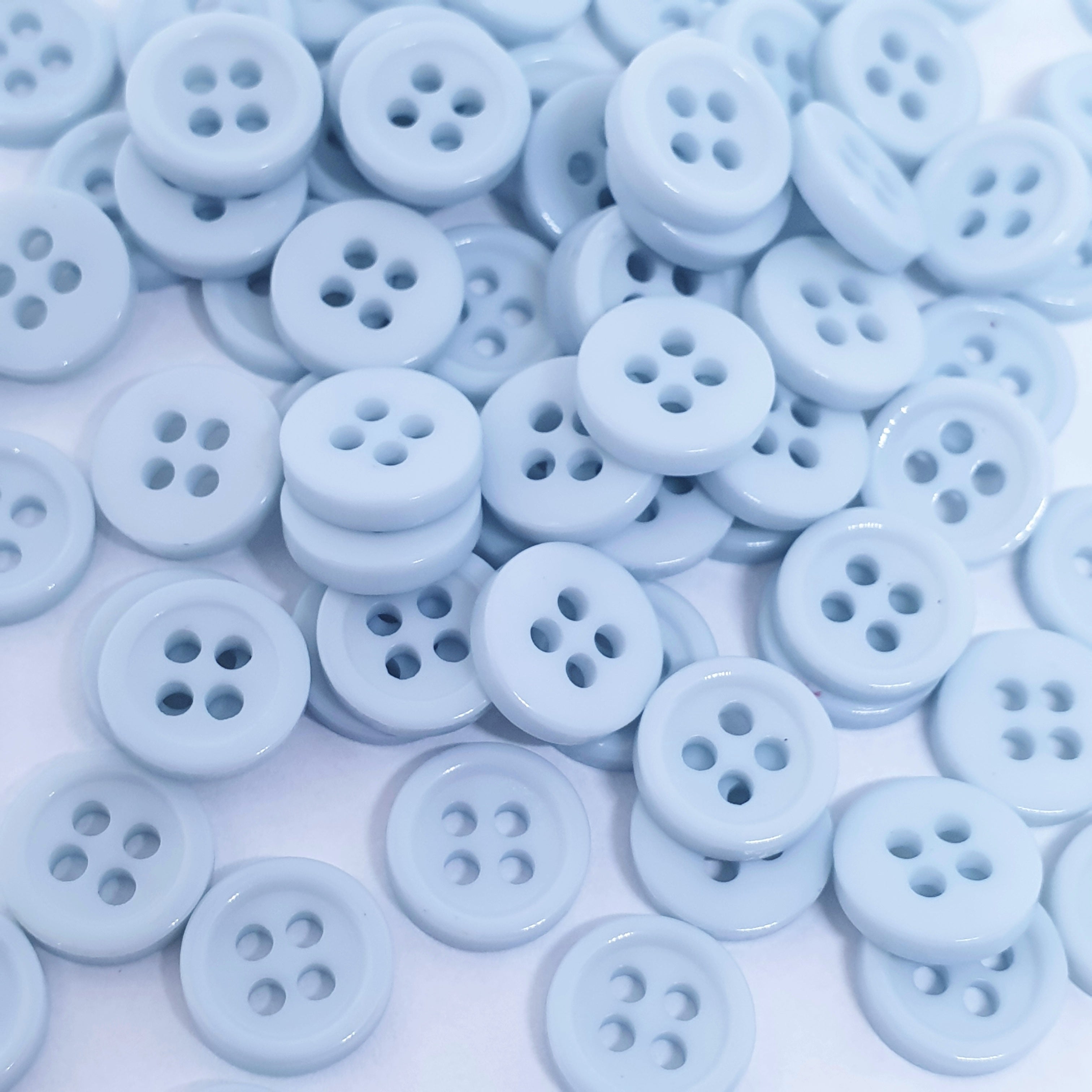 MajorCrafts 120pcs 9mm Pale Blue 4 Holes Small Round Resin Sewing Buttons