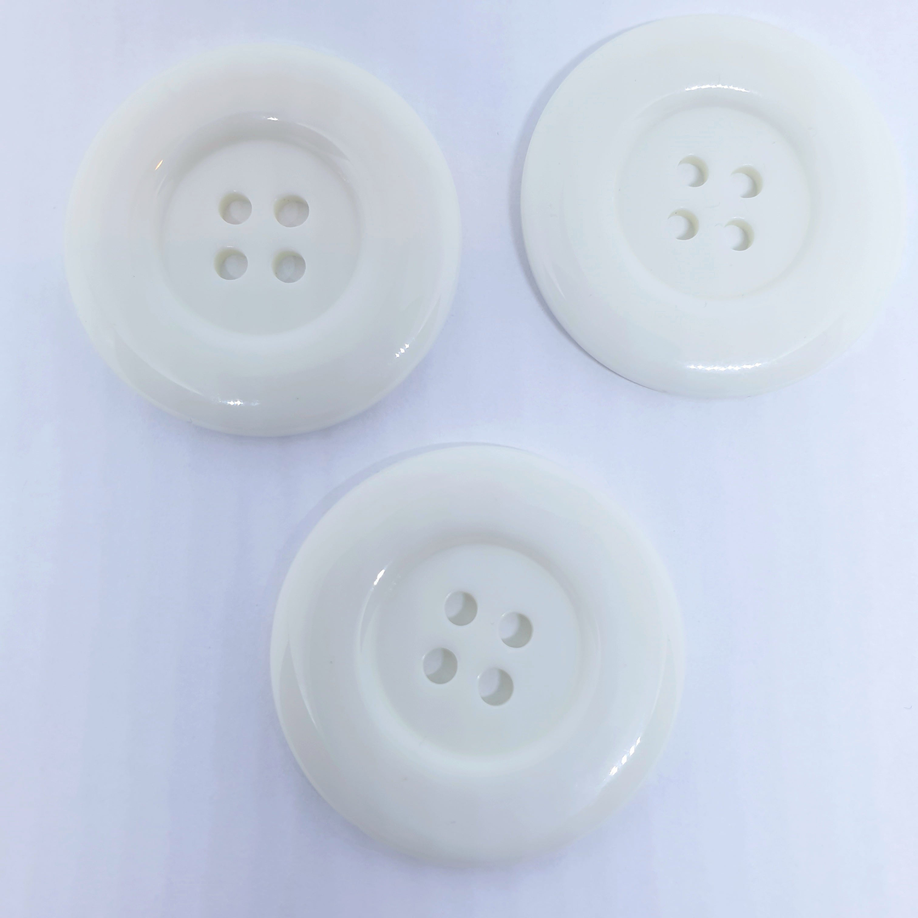 MajorCrafts 12pcs 38mm White 4 Holes Large Round Resin Sewing Buttons