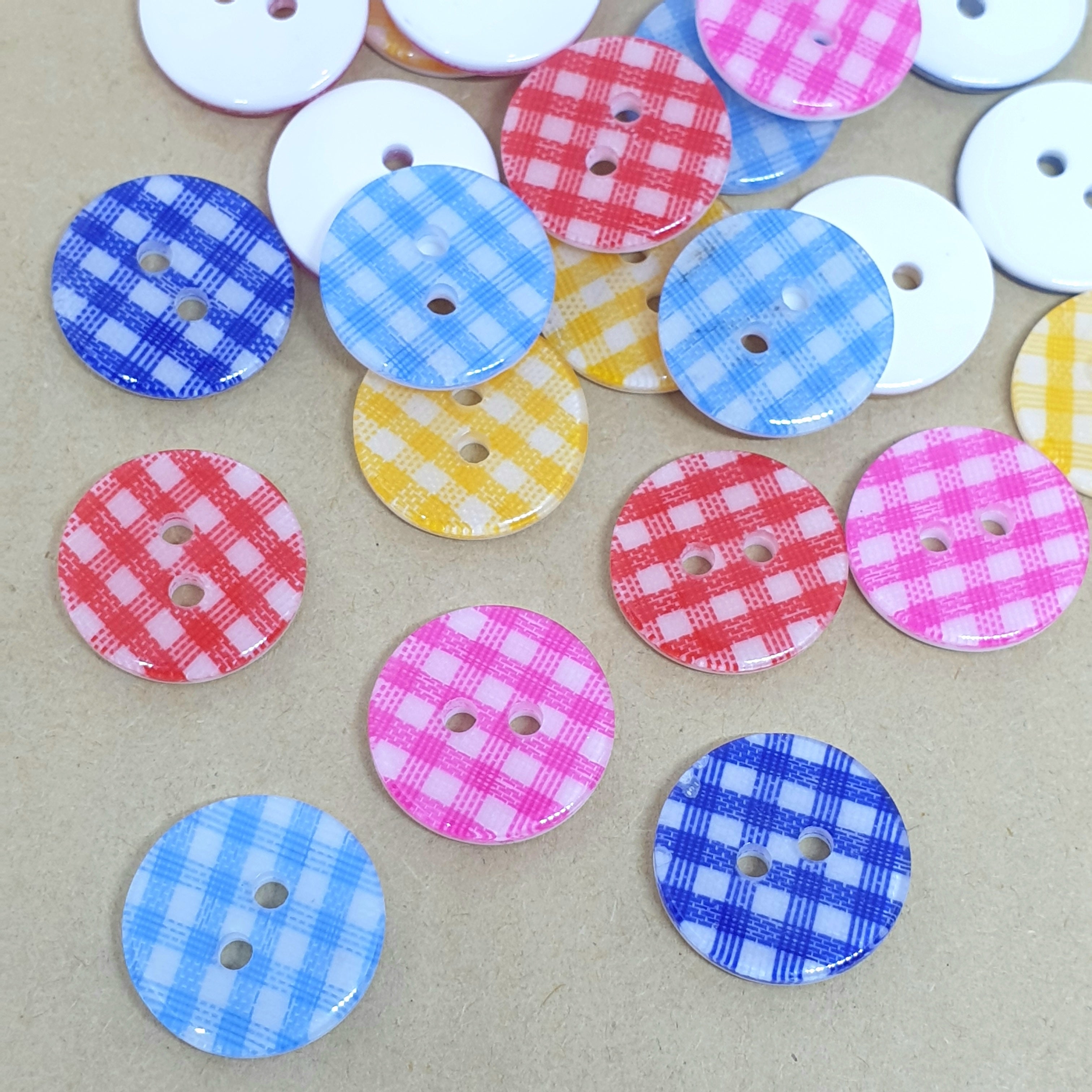 MajorCrafts 50pcs 15mm Mixed Colours Checked Pattern 2 Holes Round Resin Sewing Buttons