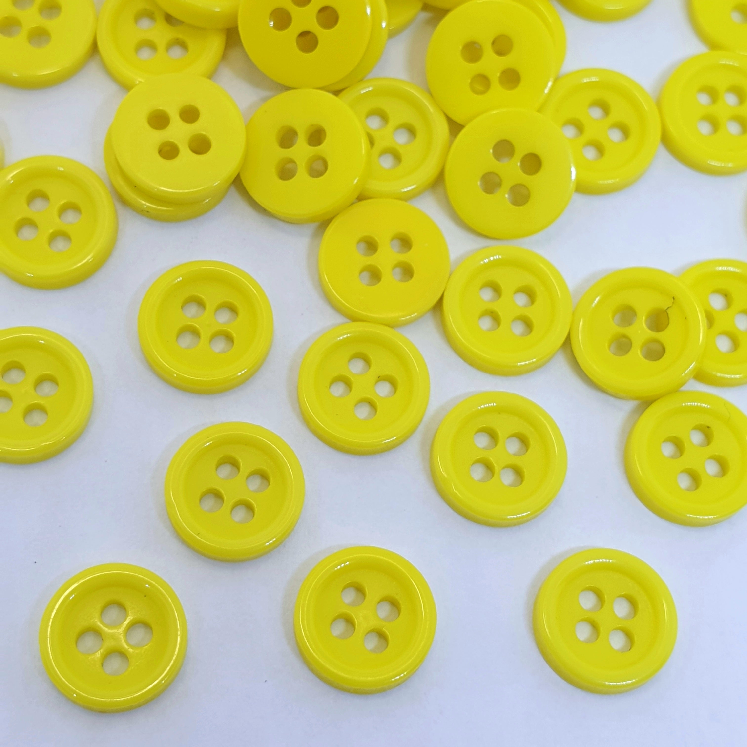 MajorCrafts 120pcs 9mm Chartreuse Yellow 4 Holes Small Round Resin Sewing Buttons