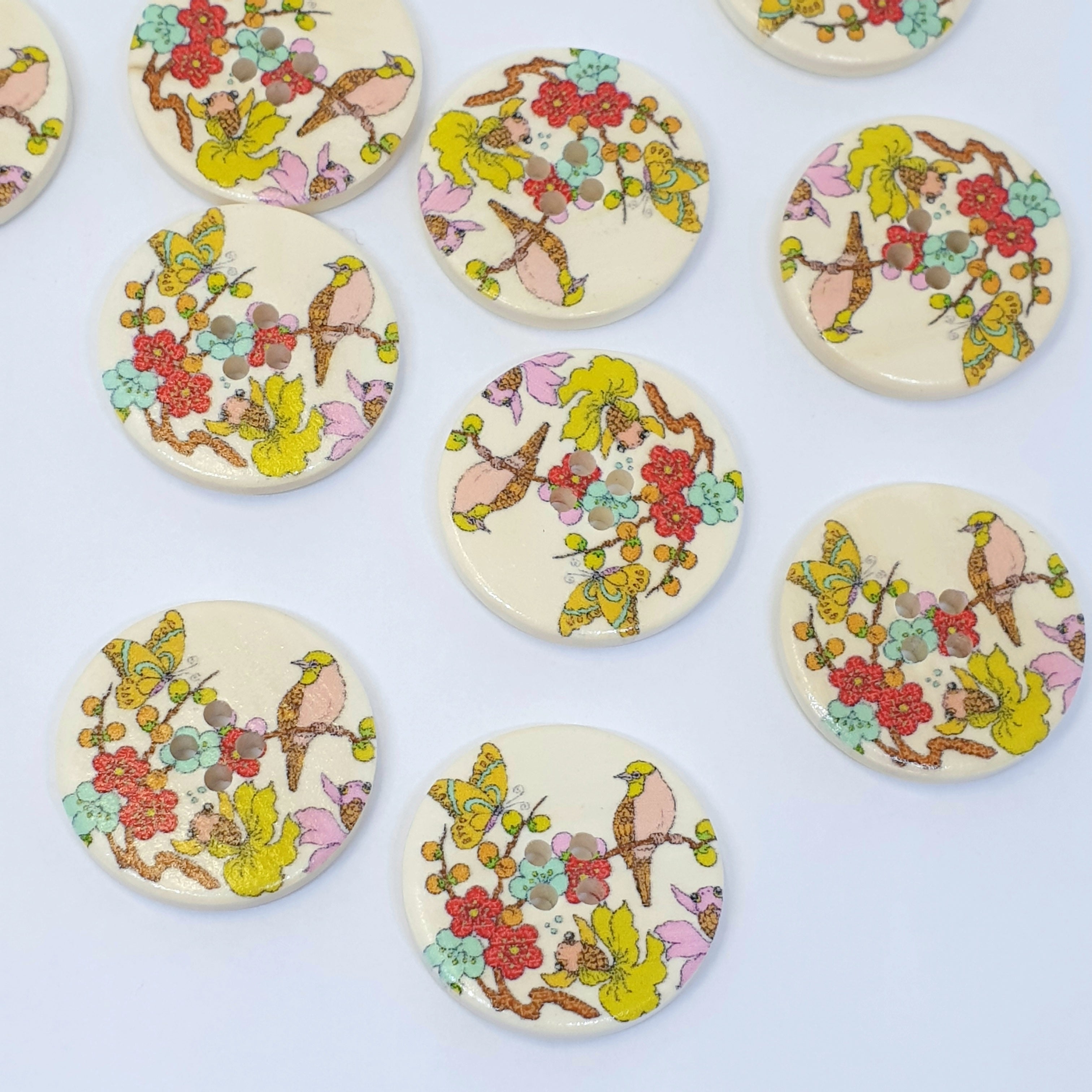 MajorCrafts 16pcs 30mm Bird on Flower Branch Pattern 4 Holes Round Large Wooden Sewing Buttons