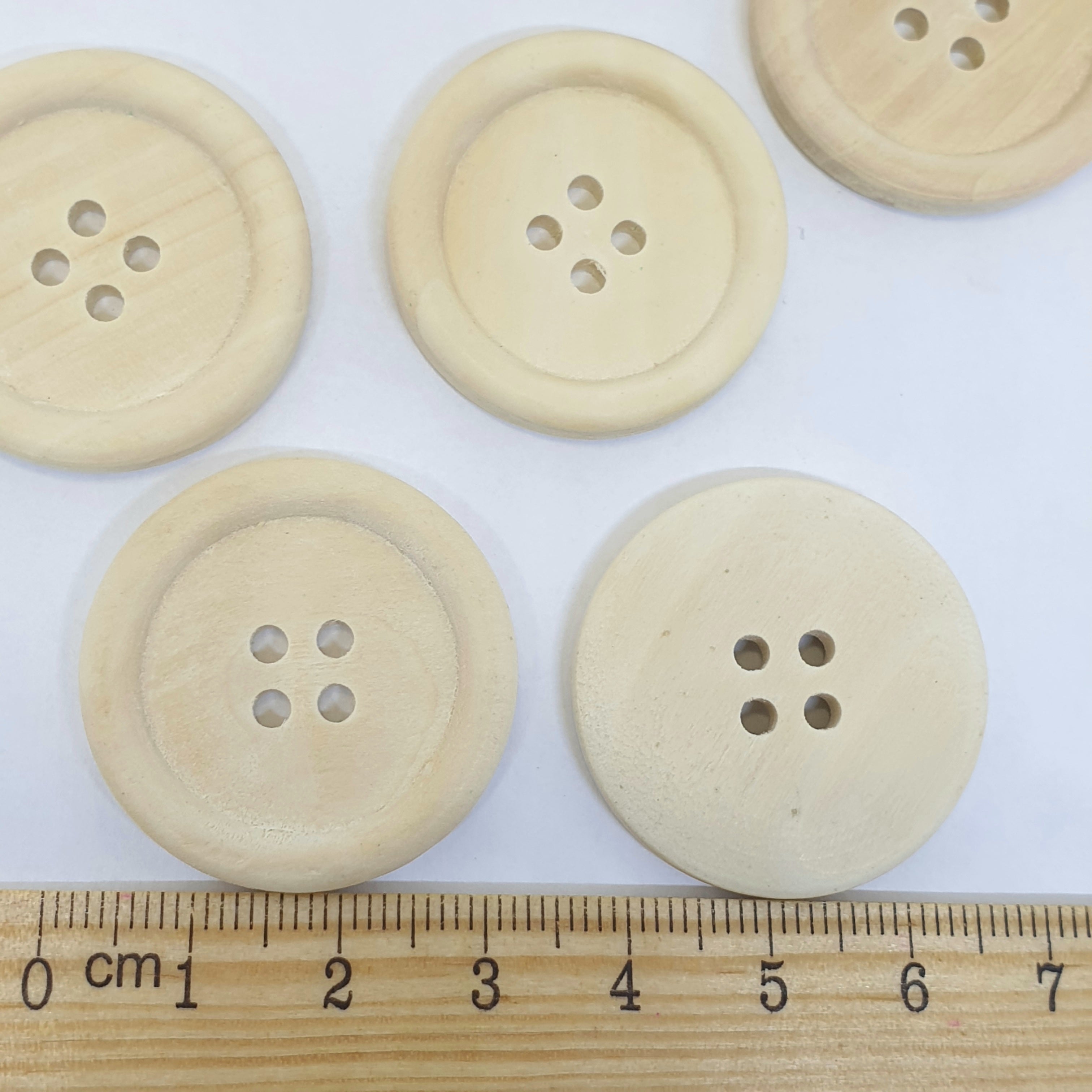 MajorCrafts 16pcs 30mm Plain Light Brown Plain 4 Holes Round Large Wooden Sewing Buttons