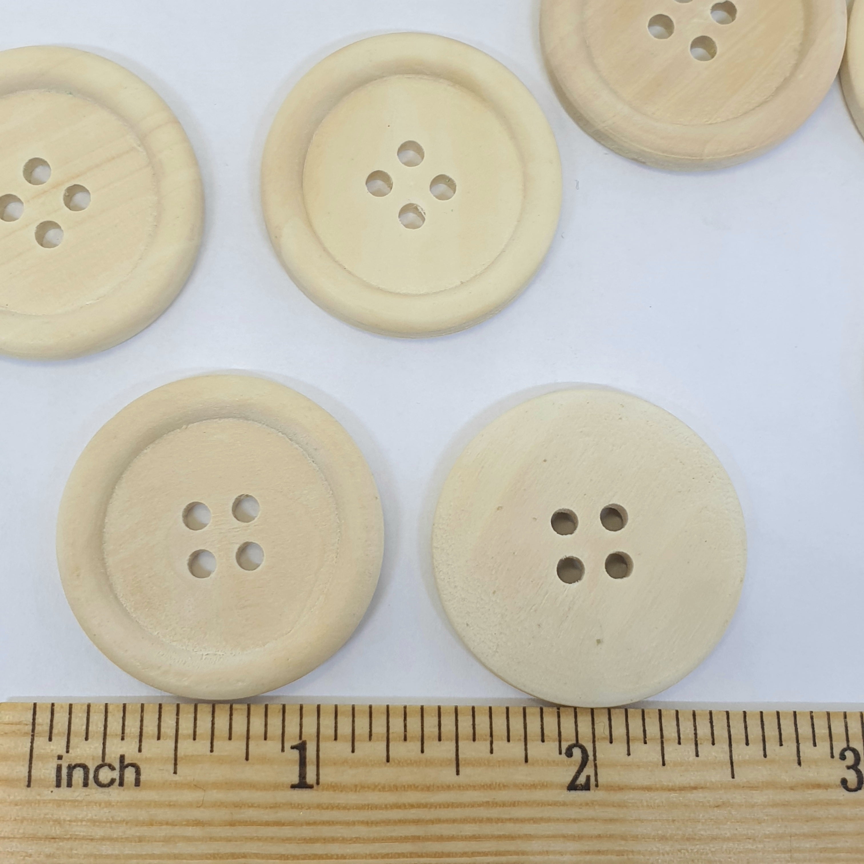 MajorCrafts 16pcs 30mm Plain Light Brown Plain 4 Holes Round Large Wooden Sewing Buttons
