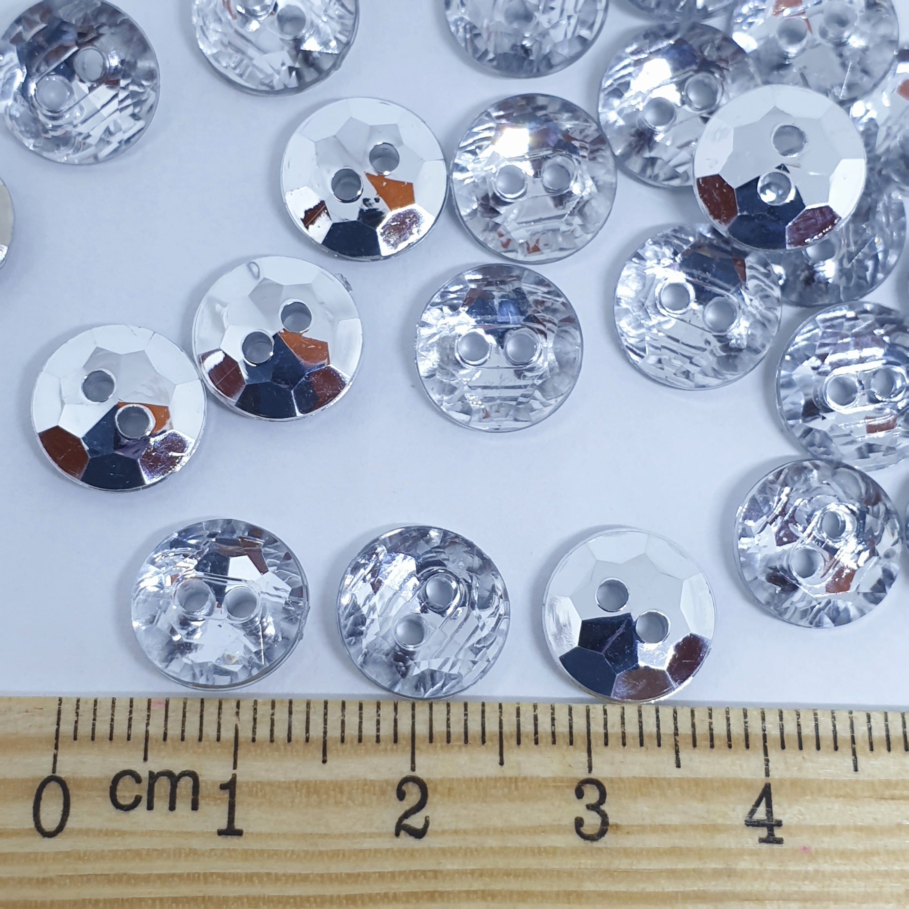 MajorCrafts 48pcs 10mm Crystal Clear Faceted Acrylic 2 Holes Small Round Sewing Buttons