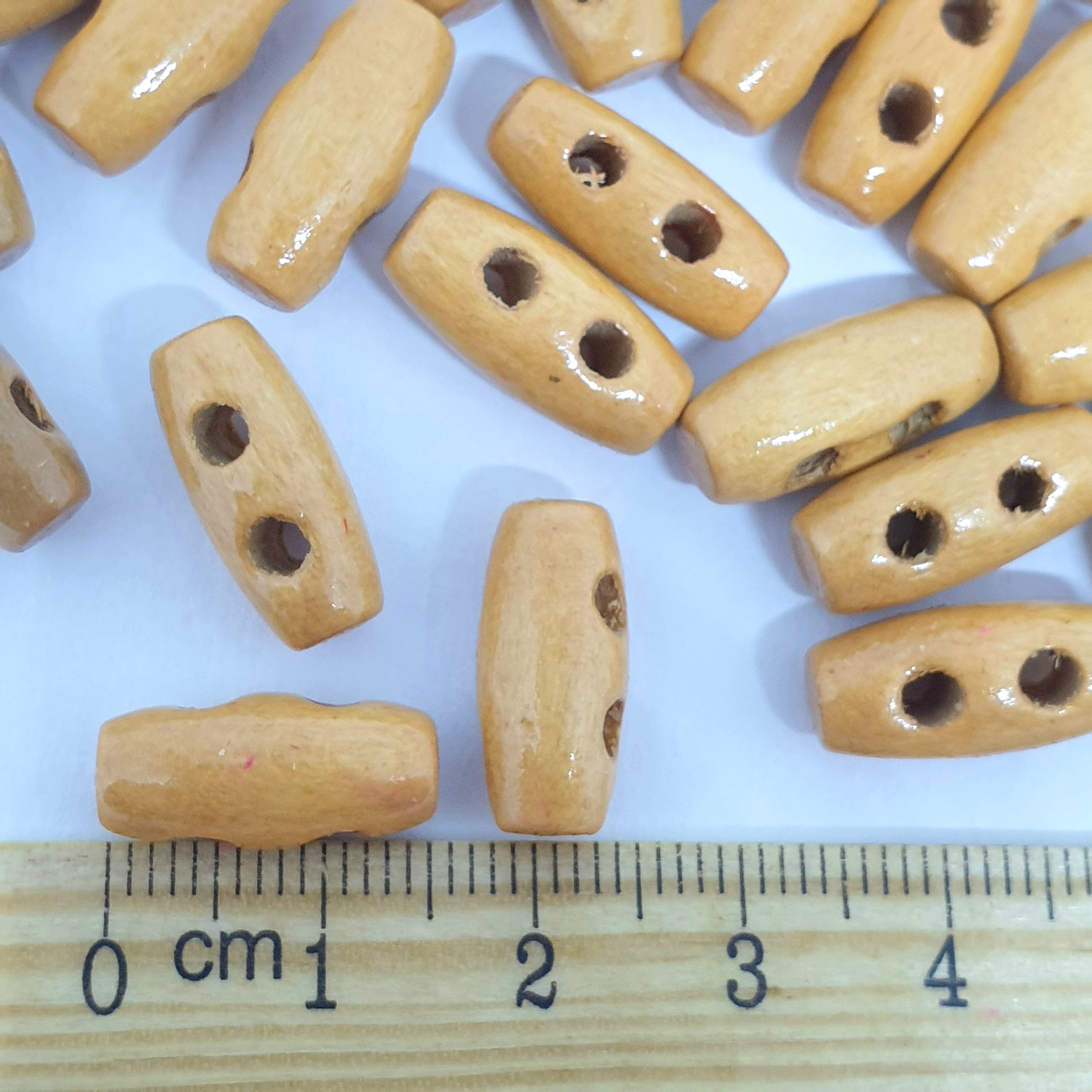 MajorCrafts 44pcs 15mm Tan Brown 2 Holes Small Sewing Oval Toggle Wooden Buttons