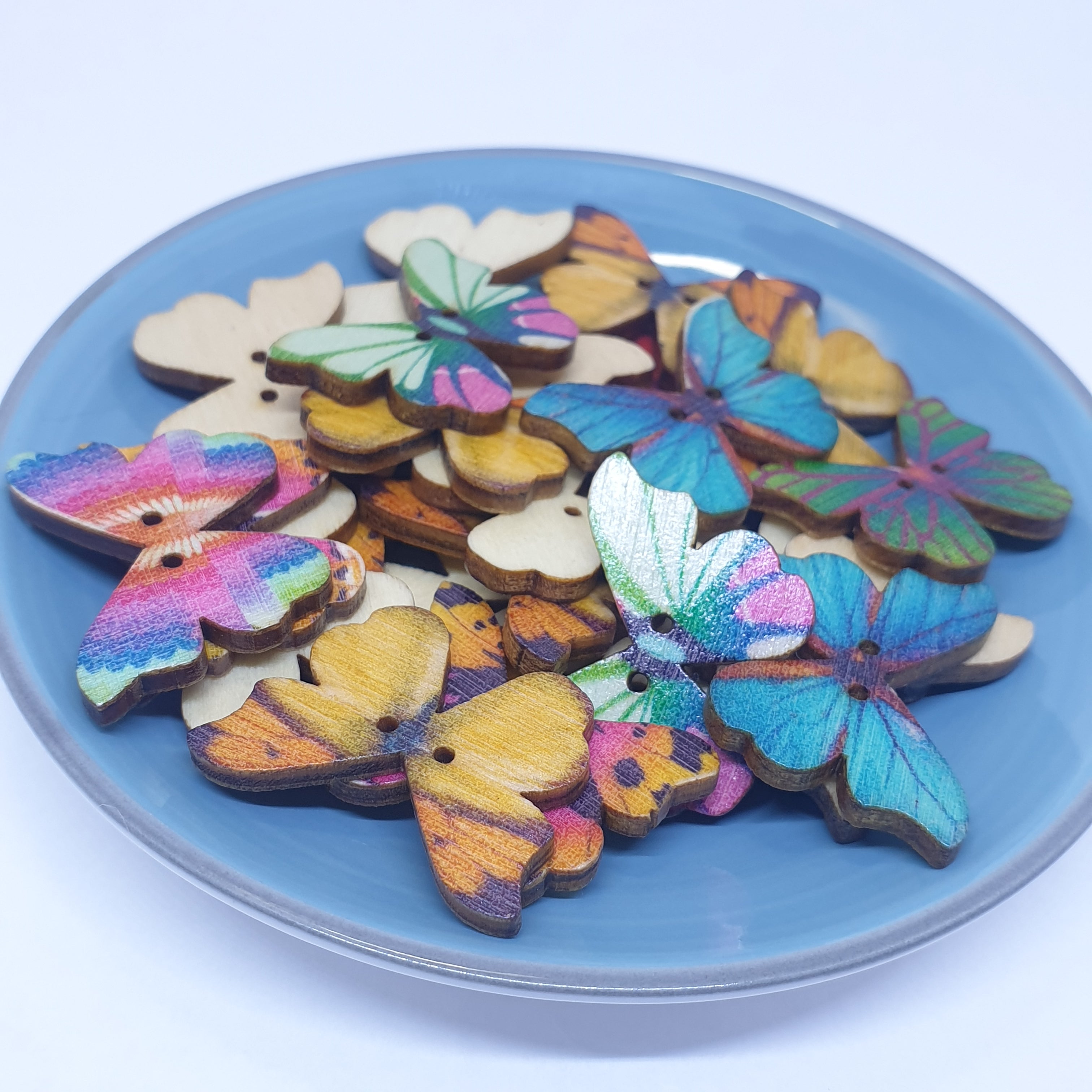MajorCrafts 24pcs 28mm x 21mm Mixed Colours 2 Holes Butterfly Shape Wooden Sewing Buttons