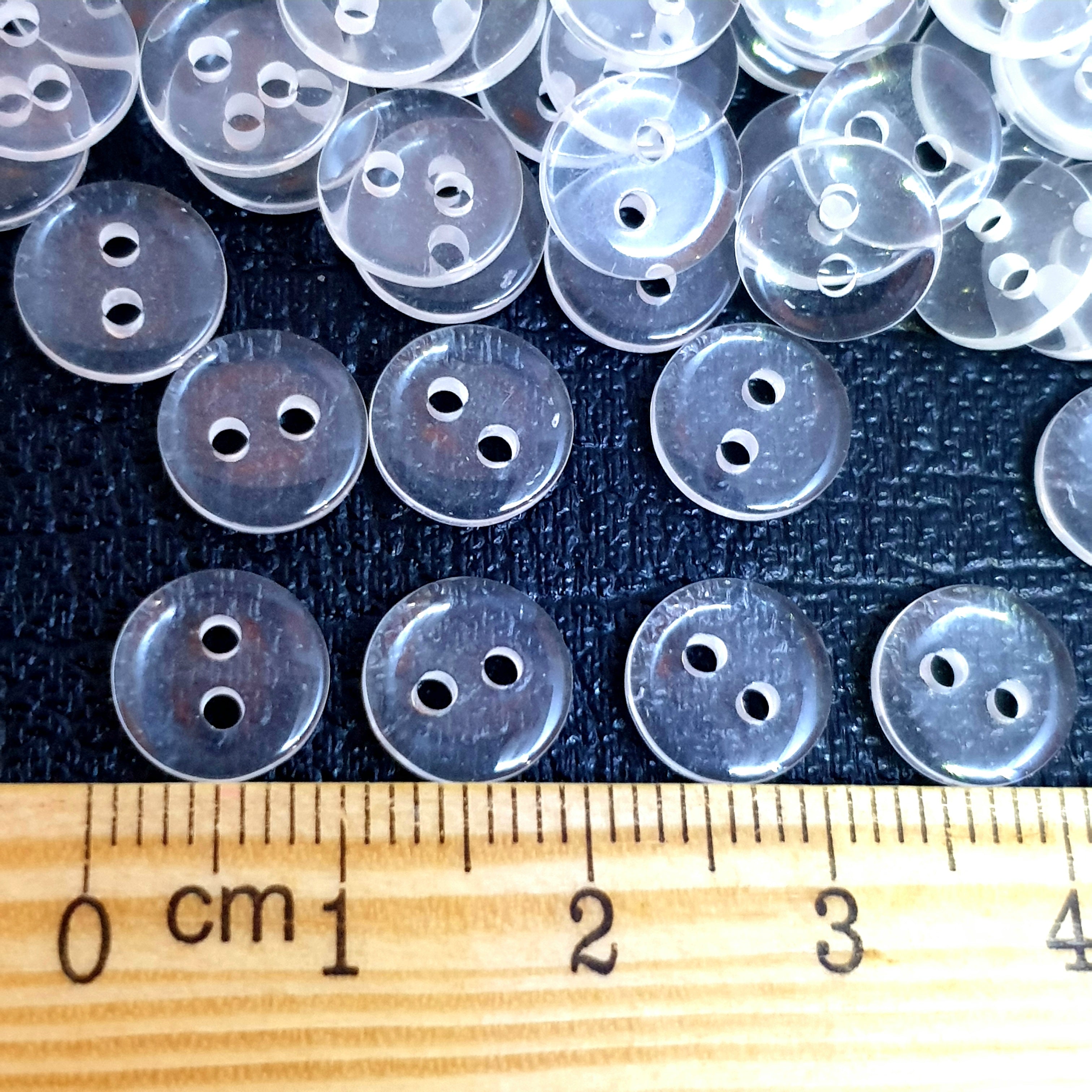 MajorCrafts 120pcs 9mm Transparent Clear 2 Holes Small Round Resin Sewing Buttons