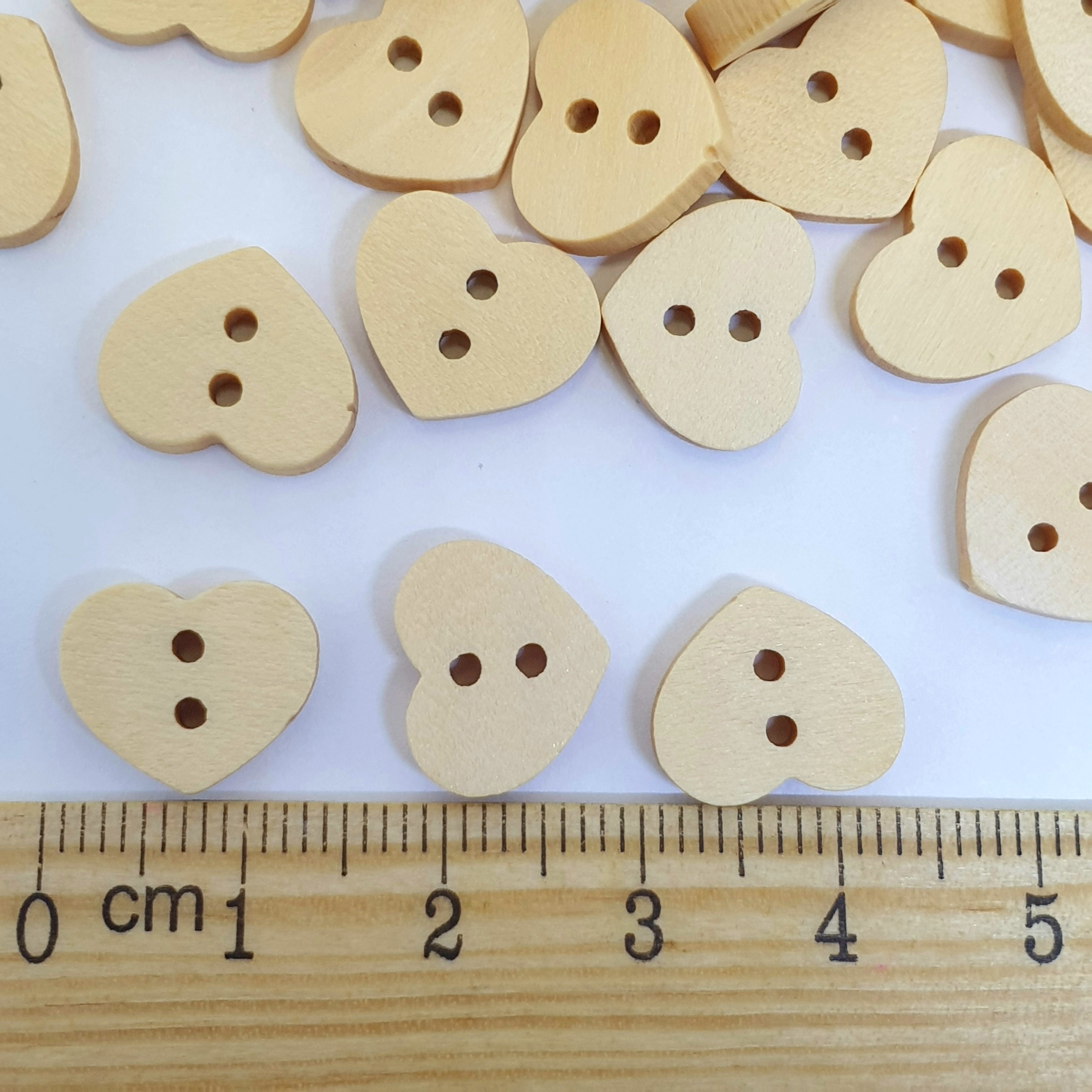MajorCrafts 60pcs 13mm Light Brown 2 Holes Small Heart Wooden Sewing Buttons