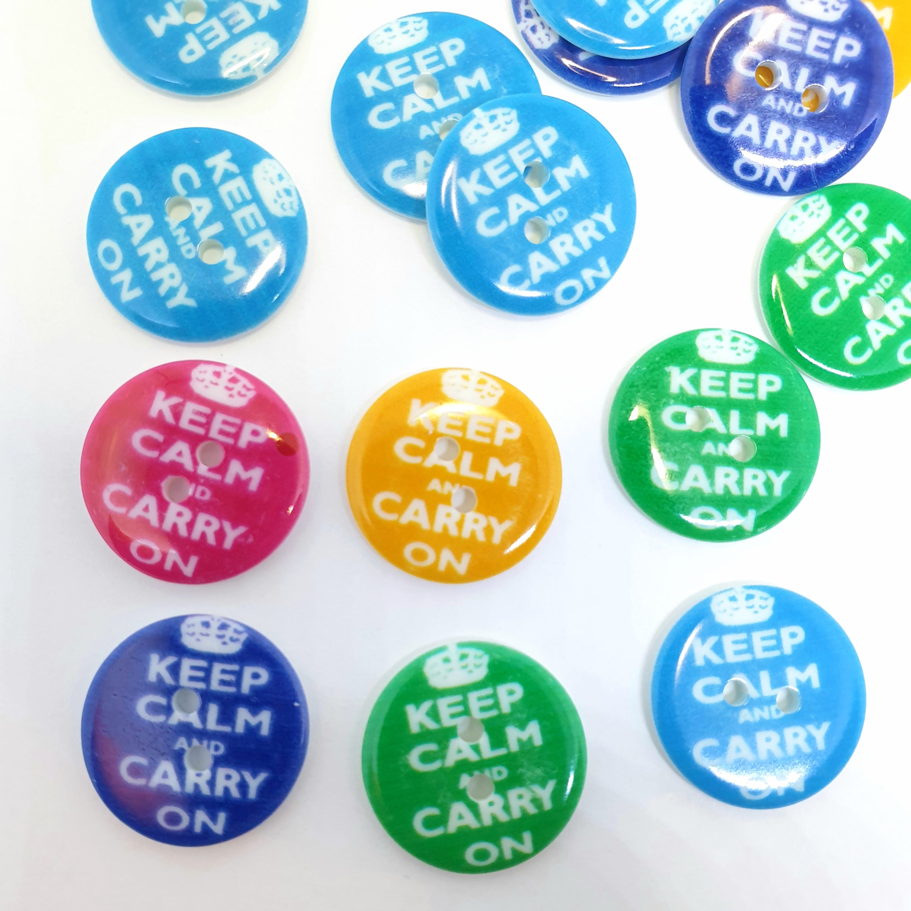 MajorCrafts 20pcs 20mm Random Mixed Colours 'Keep Calm and Carry On' Printed 2 Holes Round Resin Sewing Buttons