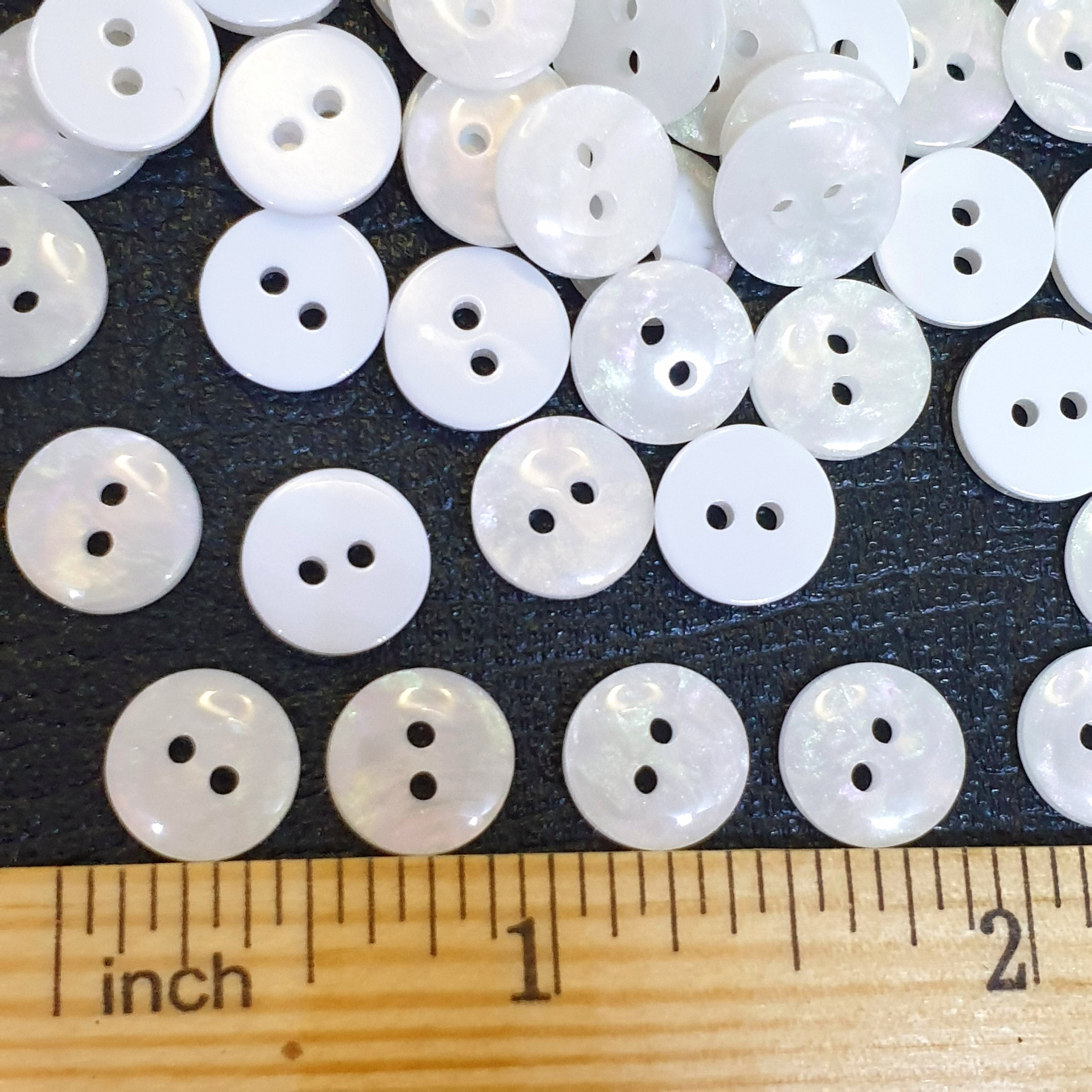MajorCrafts 60pcs 10mm Cream White Pearlescent Galaxy Effect 2 Holes Small Round Resin Sewing Buttons