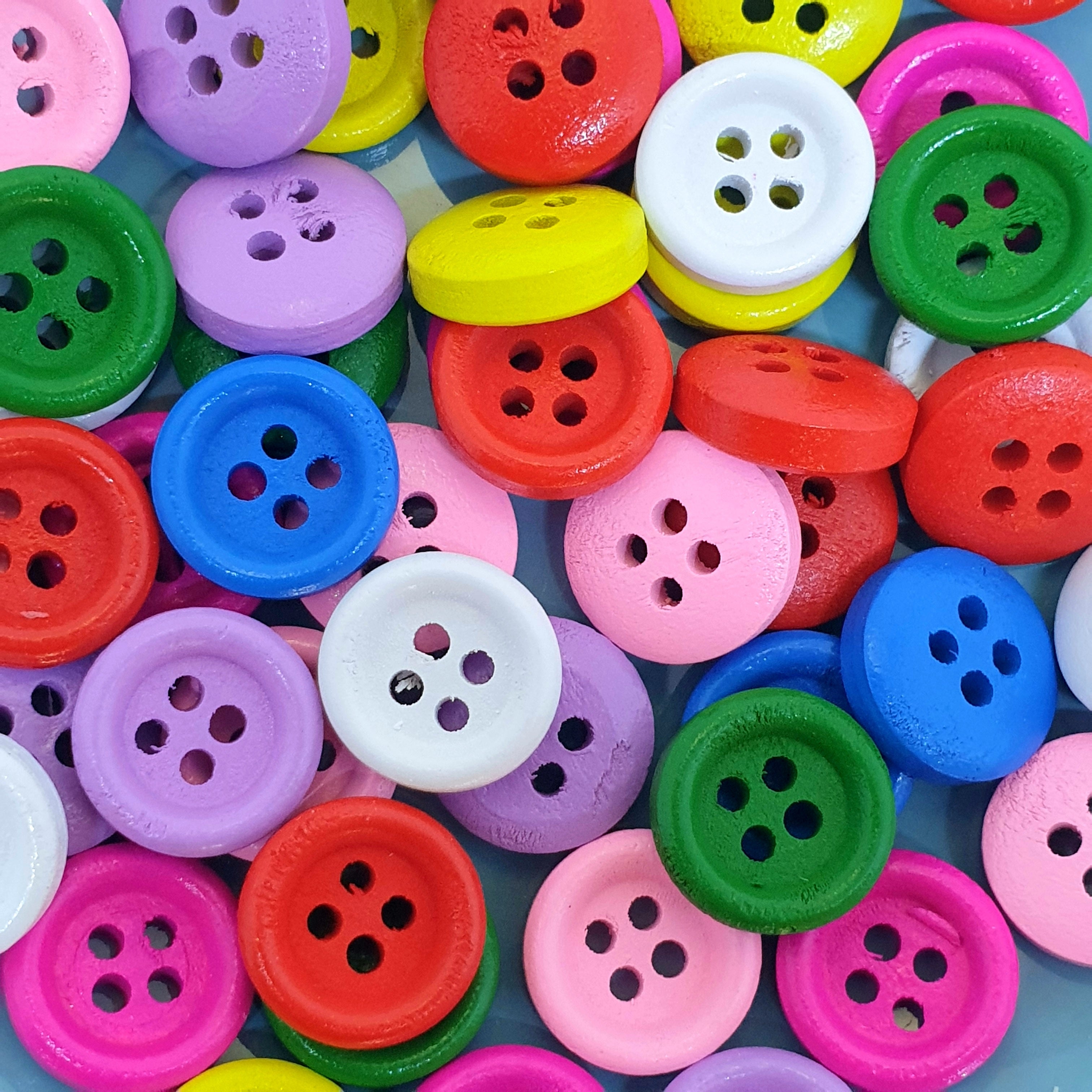 MajorCrafts 60pcs 12mm Randomly Mixed Colours Round 4 Holes Wooden Sewing Buttons