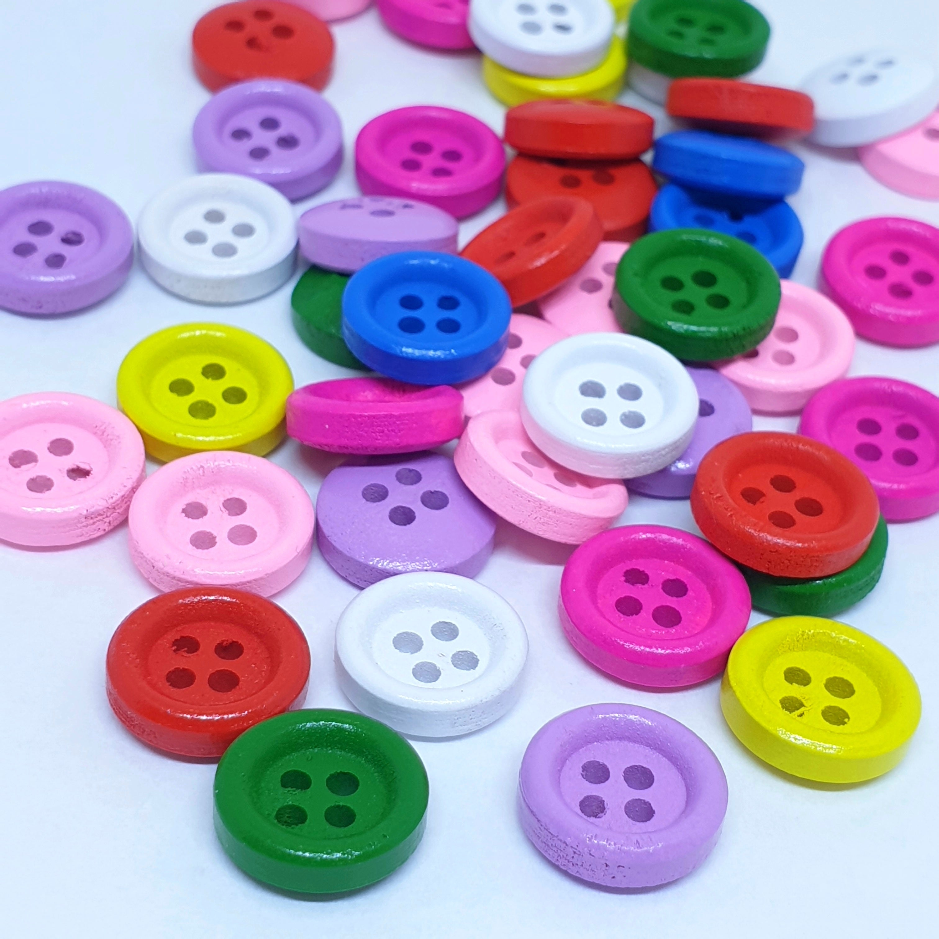 MajorCrafts 60pcs 12mm Randomly Mixed Colours Round 4 Holes Wooden Sewing Buttons