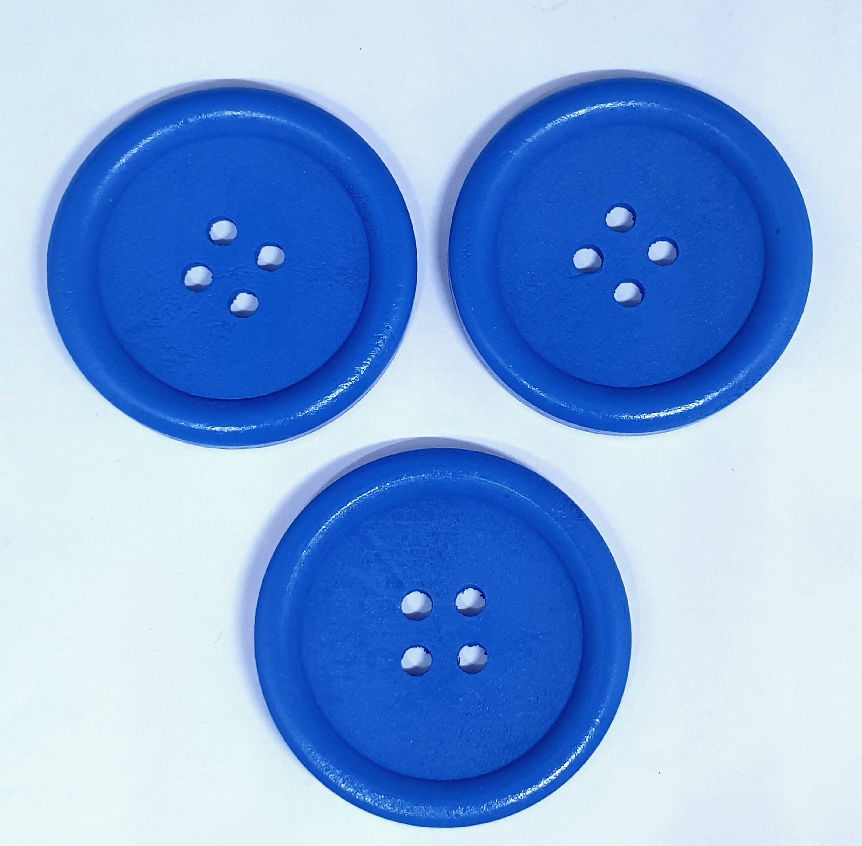 MajorCrafts 12pcs 30mm Blue Round 4 Holes Large Wooden Sewing Buttons