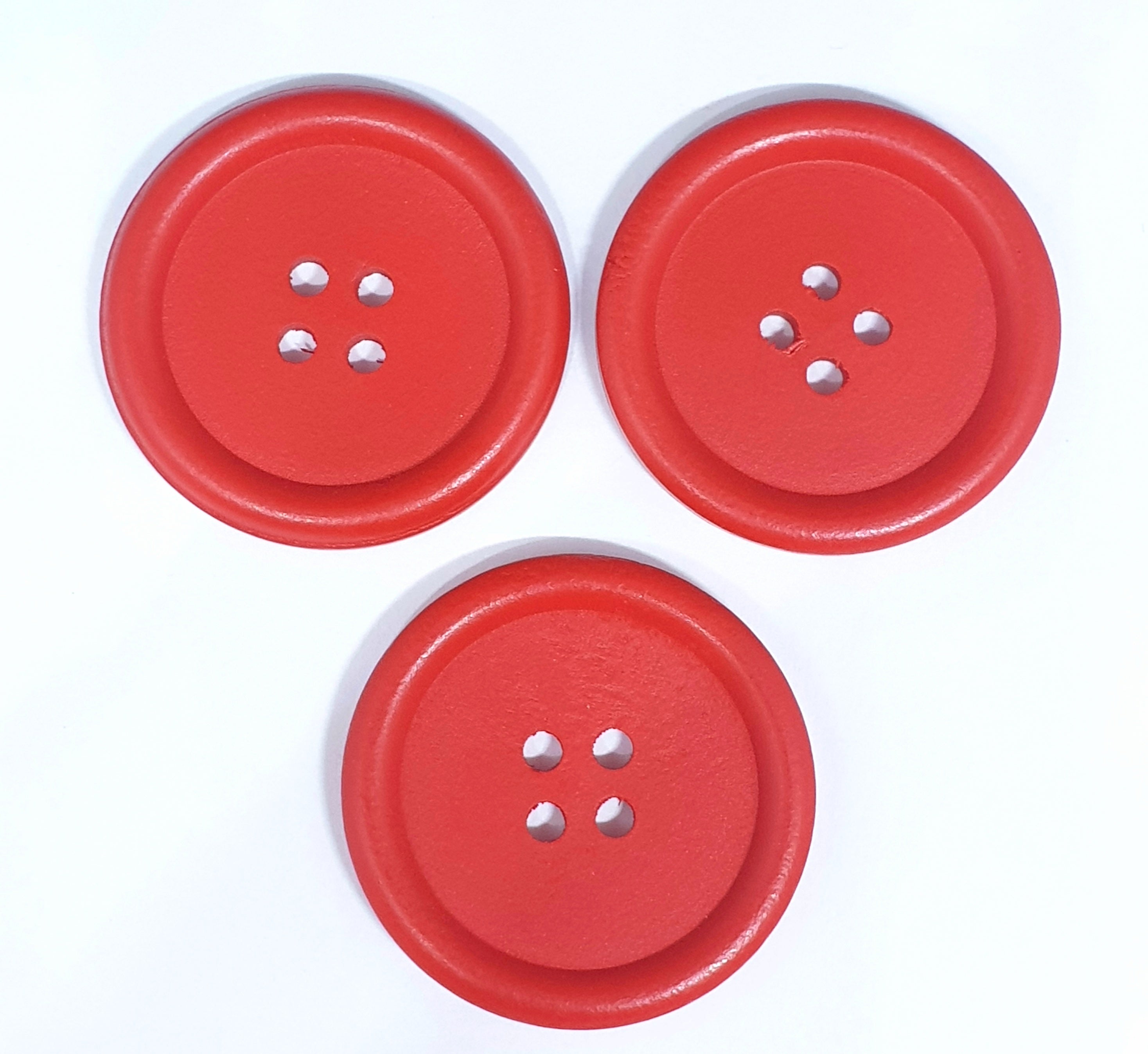 MajorCrafts 8pcs 40mm Red Round 4 Holes Large Wooden Sewing Buttons