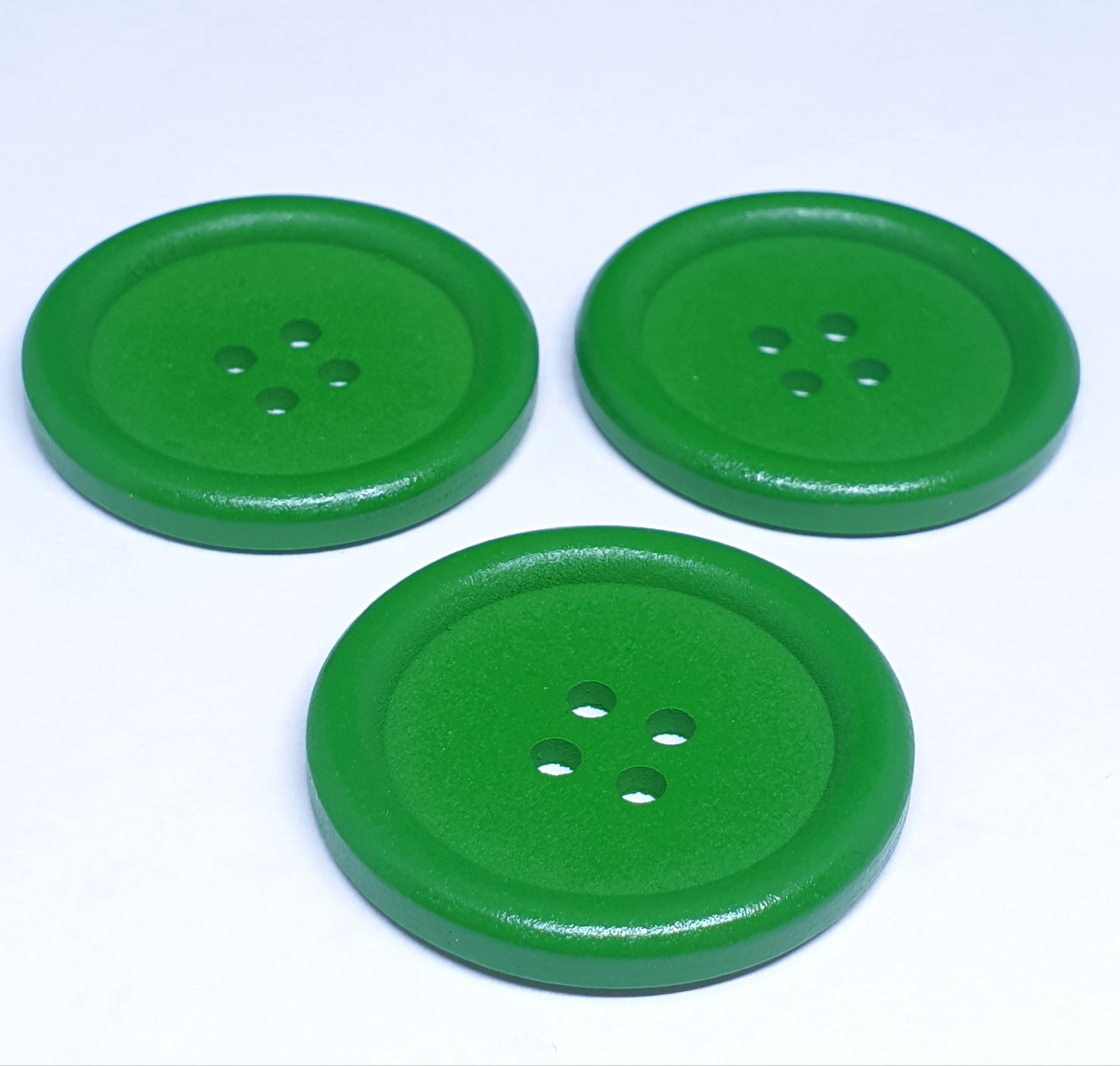 MajorCrafts 8pcs 40mm Green Round 4 Holes Large Wooden Sewing Buttons