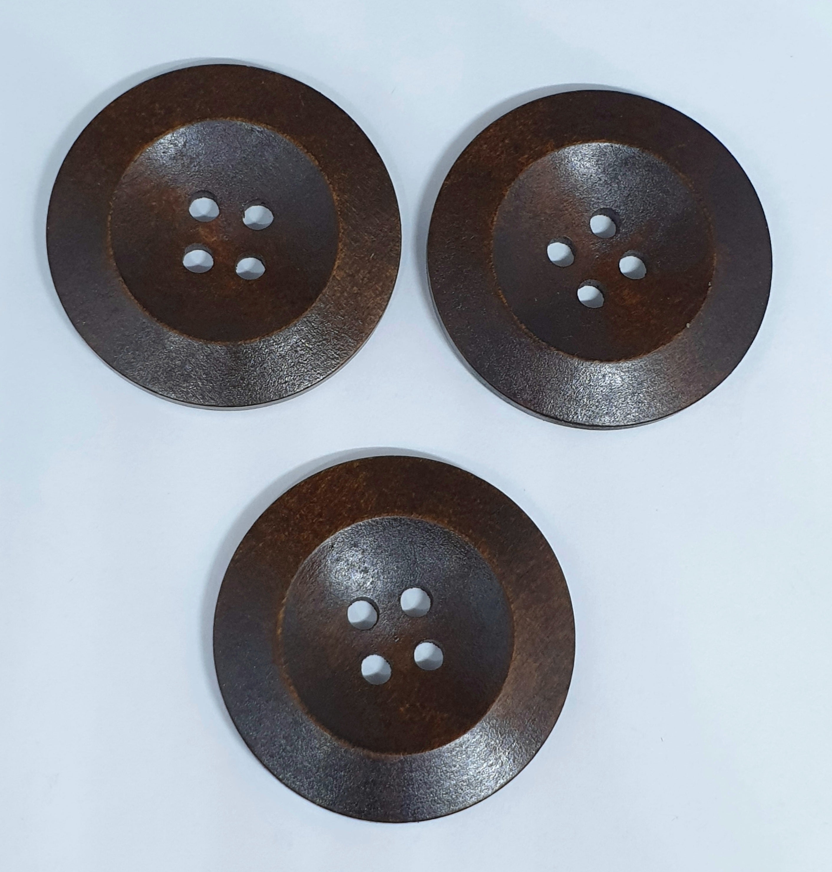 MajorCrafts 8pcs 38mm Classic Vintage Brown Round 4 Holes Large Wooden Sewing Buttons