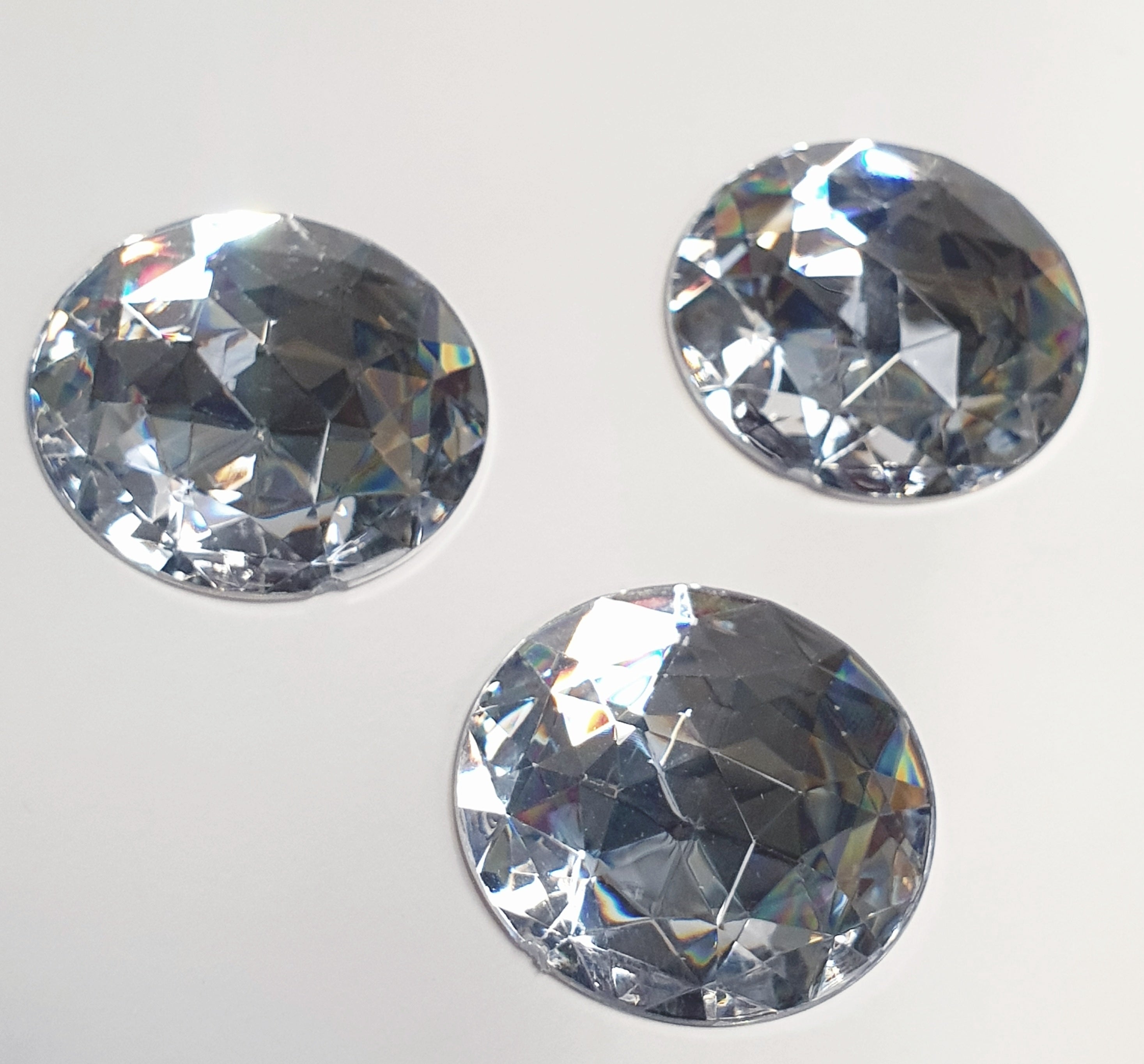 MajorCrafts 12pcs 30mm Crystal Clear Star Facets Flat Back Large Round Acrylic Rhinestones A01