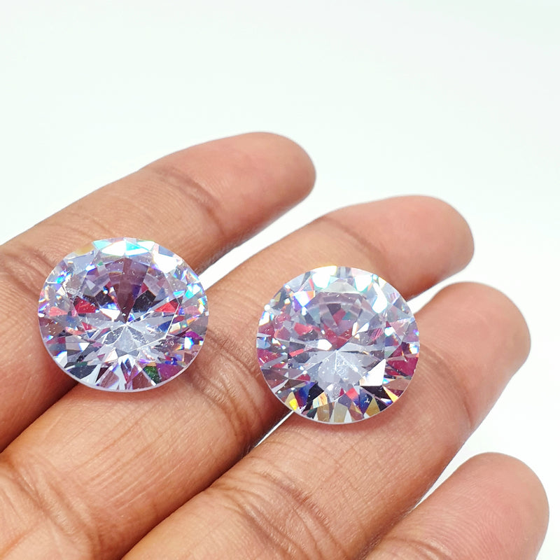 MajorCrafts 2pcs 18mm AAAAA (5A) Crystal Clear Round Point Back Cubic Zirconia Stones