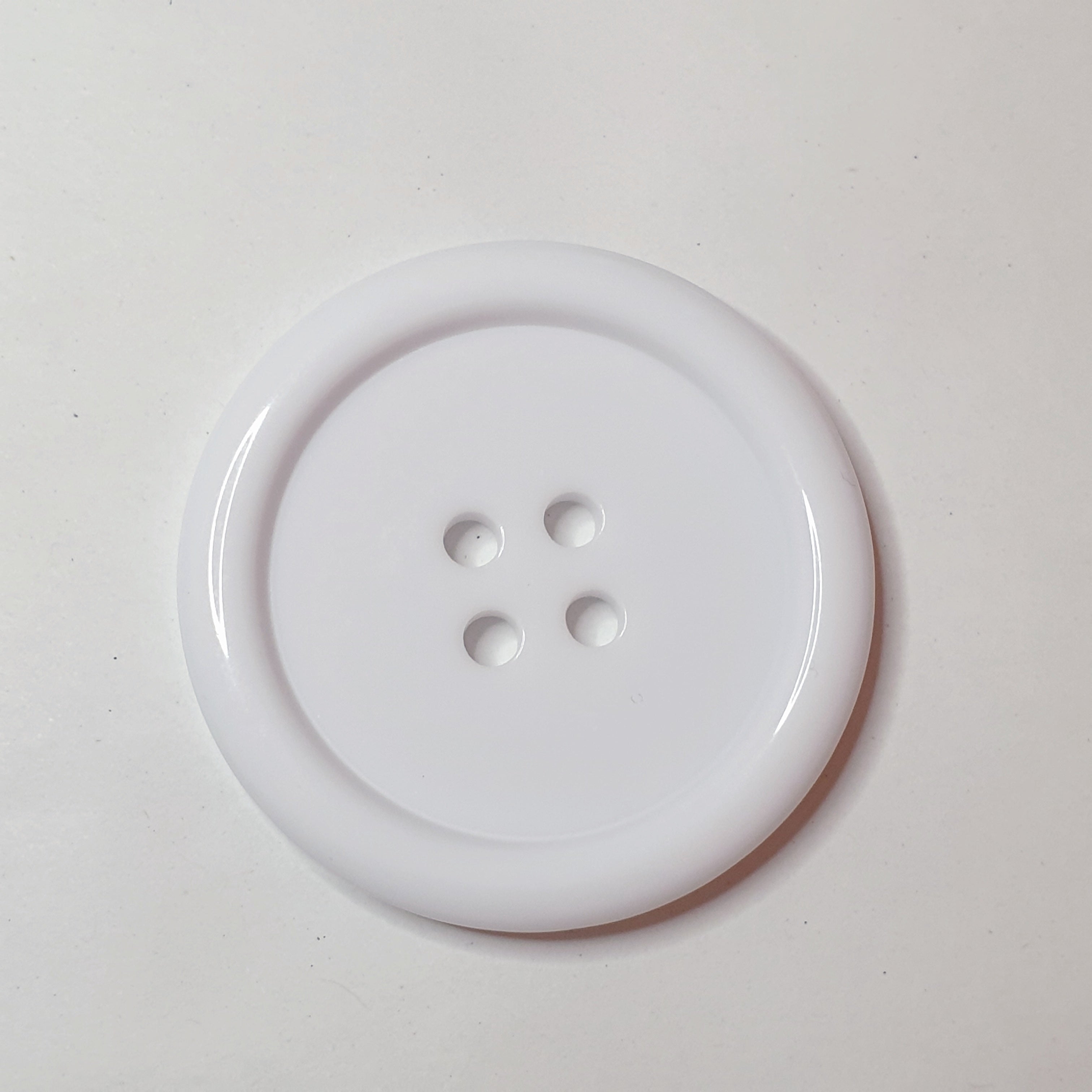 MajorCrafts 4pcs 50mm White 4 Holes Round Large Resin Sewing Buttons