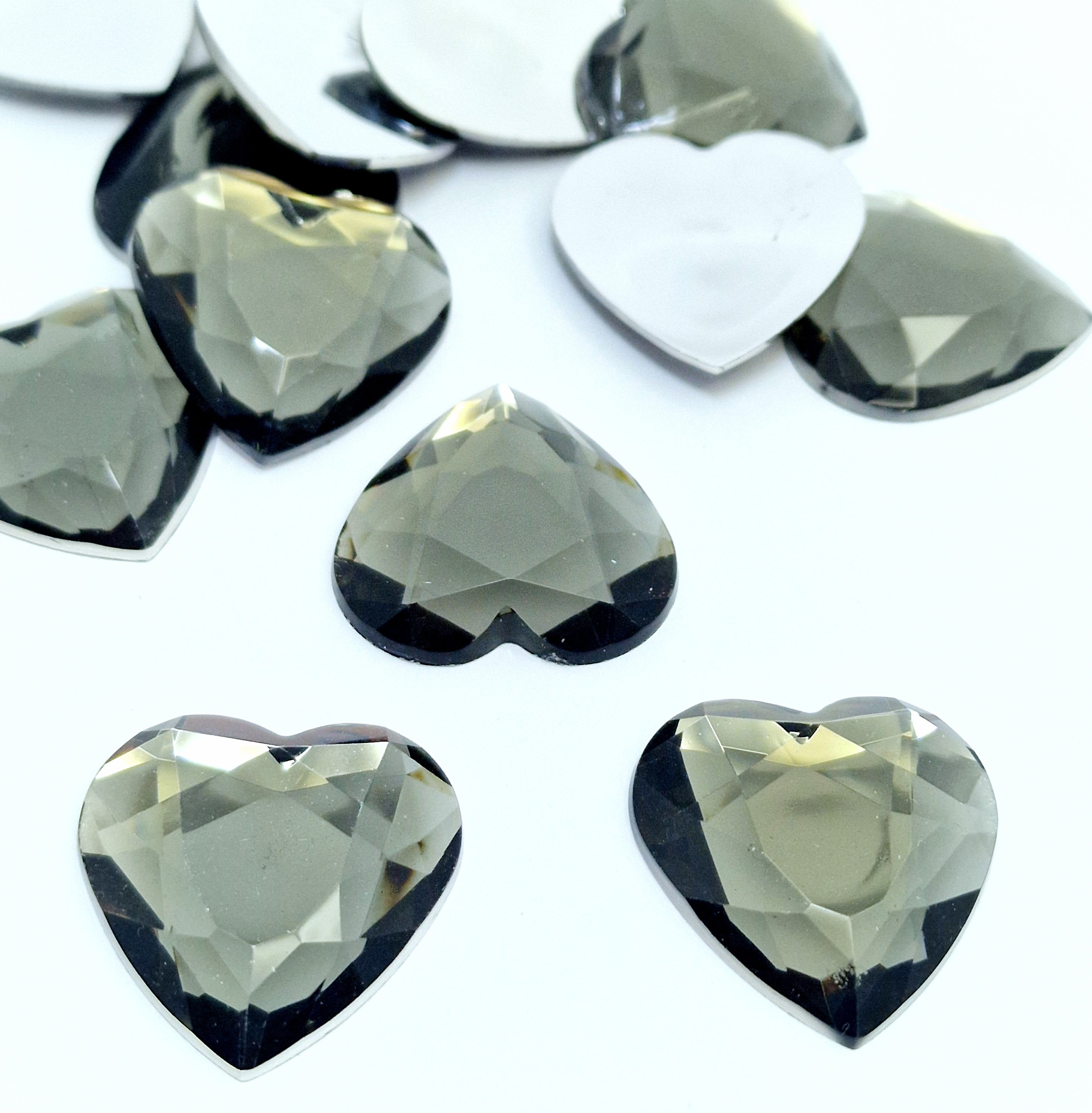 MajorCrafts 12pcs 30mm Grey Flat Back Large Heart Acrylic Rhinestones