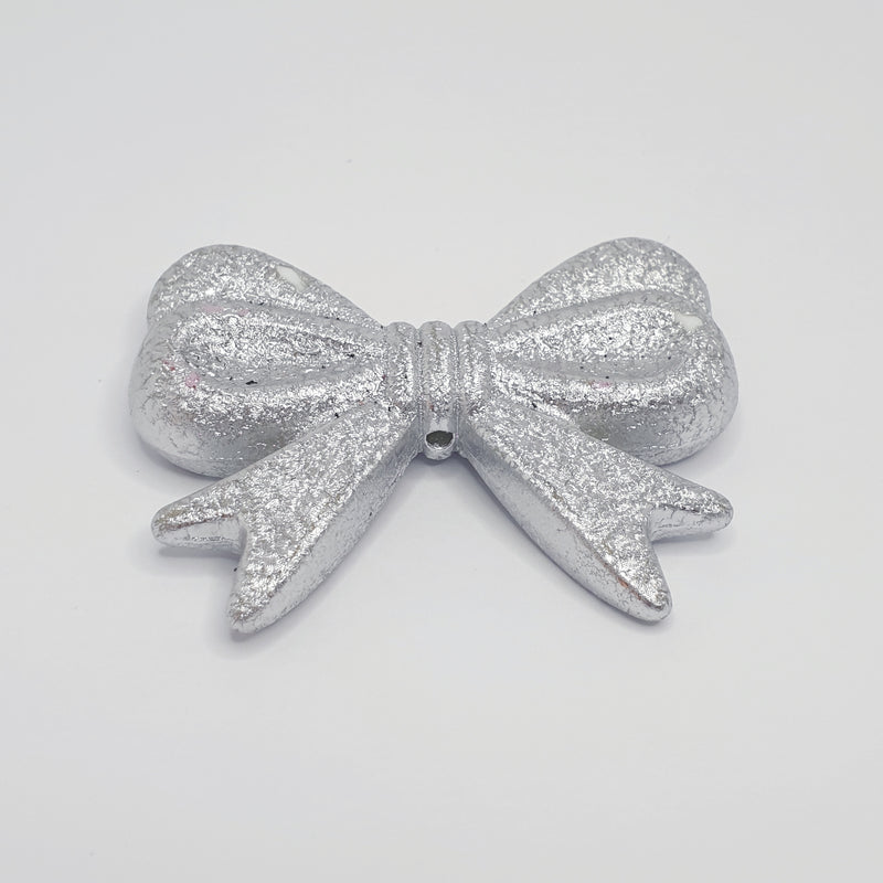 MajorCrafts 4pcs Shimmer Silver 46mm x 36mm Large 3D Acrylic Bows D29