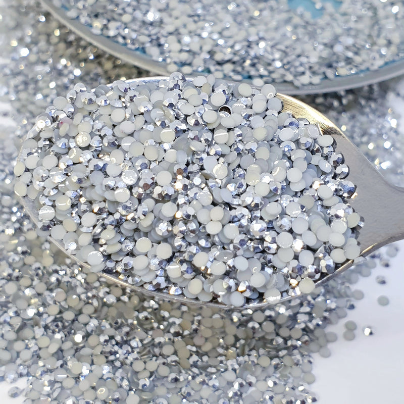 MajorCrafts Metallic Silver Flat Back Round 14 Facets Resin Rhinestones C32