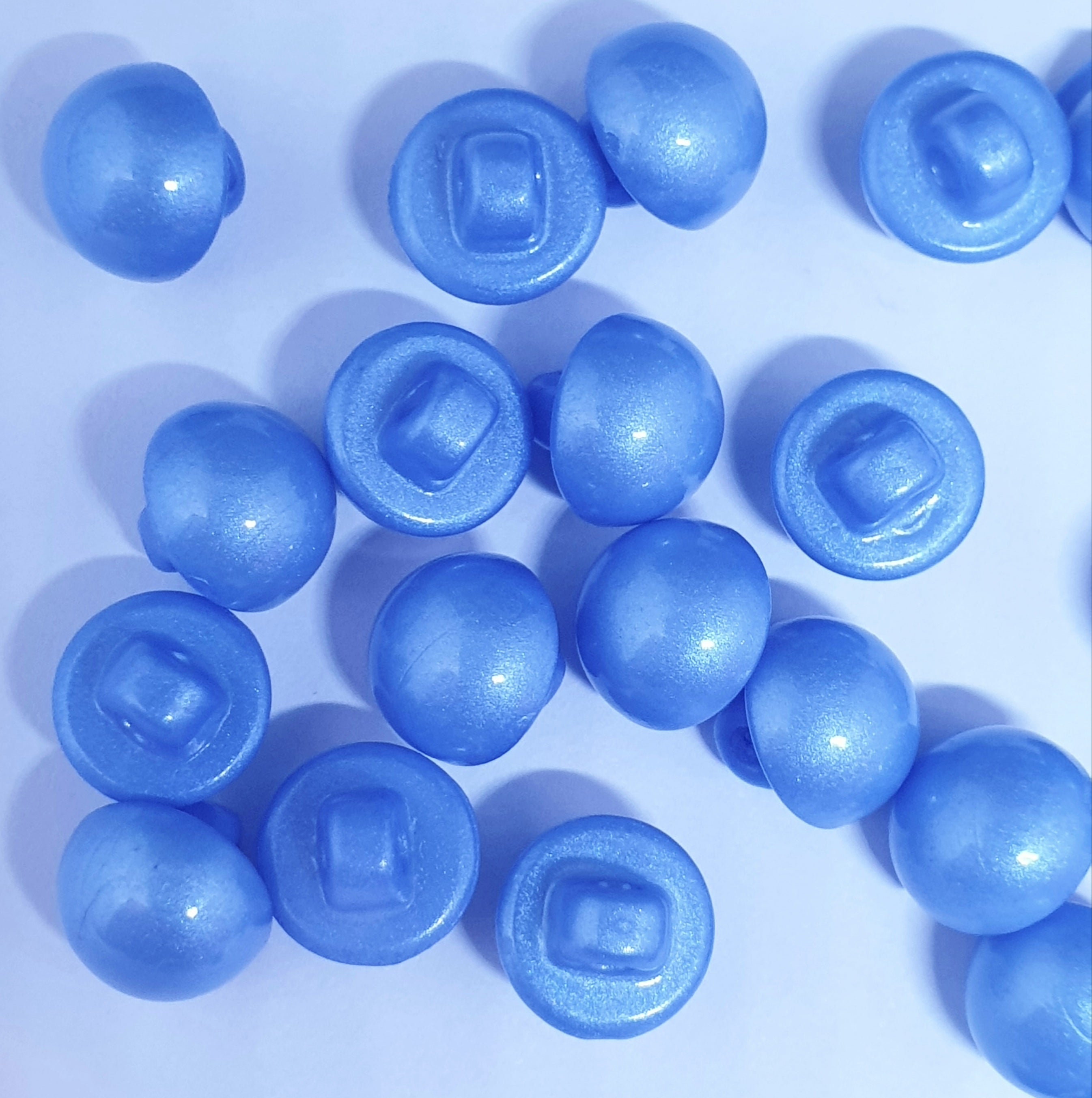 MajorCrafts 30pcs 8mm Light Blue High-Grade Acrylic Small Round Sewing Mushroom Shank Buttons